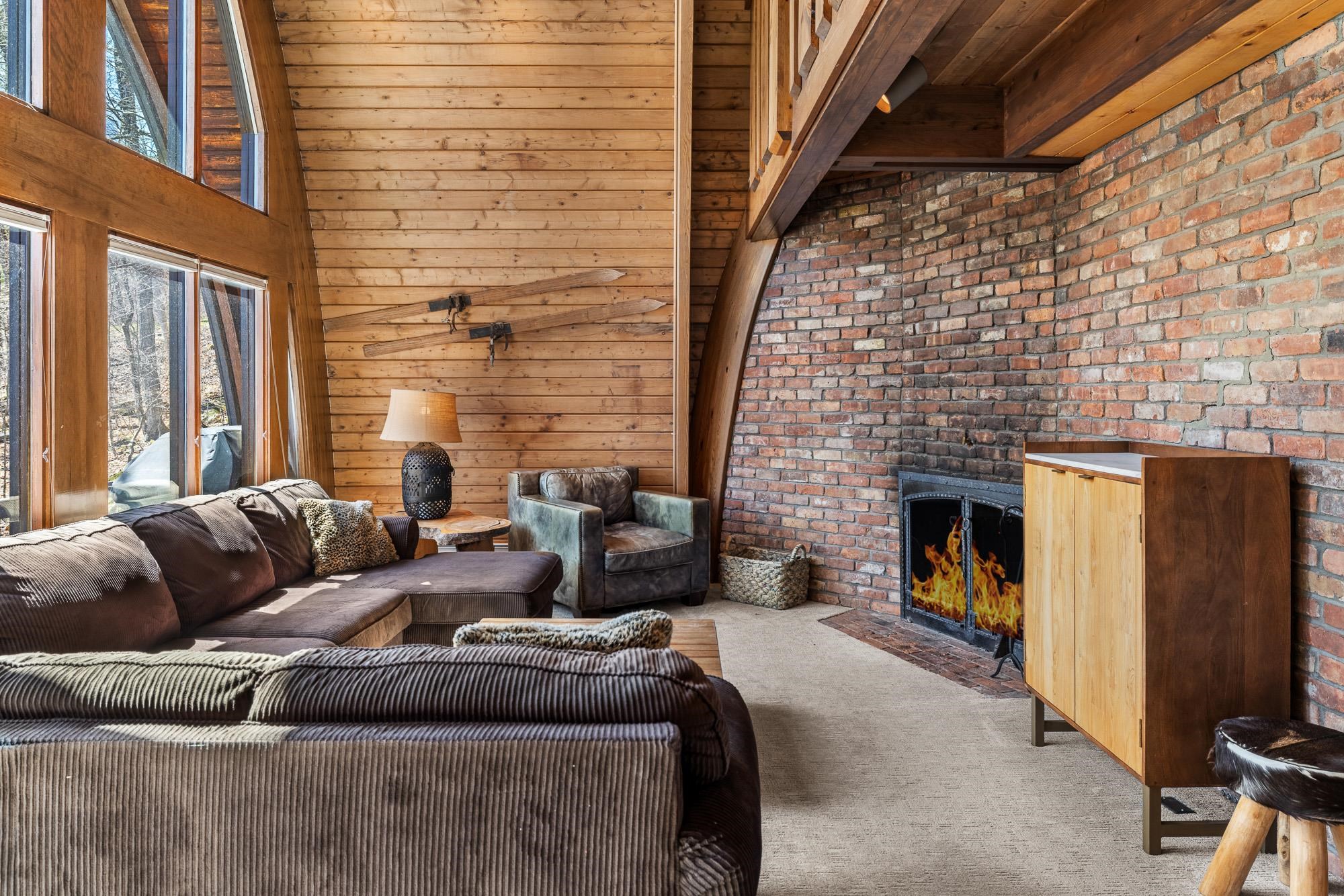 82 North Brookwood