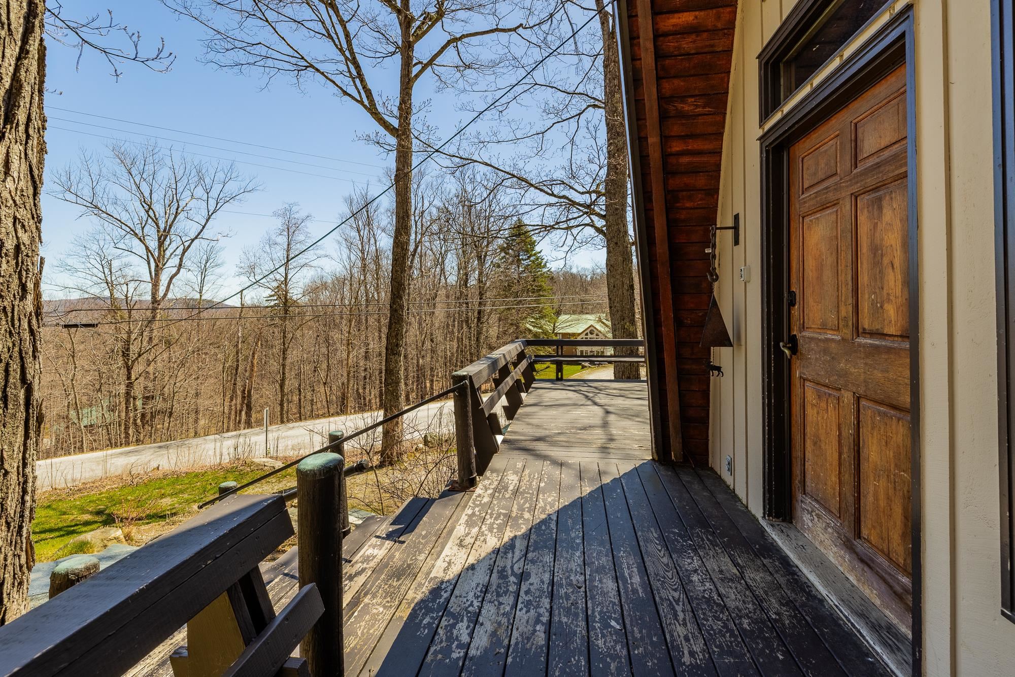 82 North Brookwood