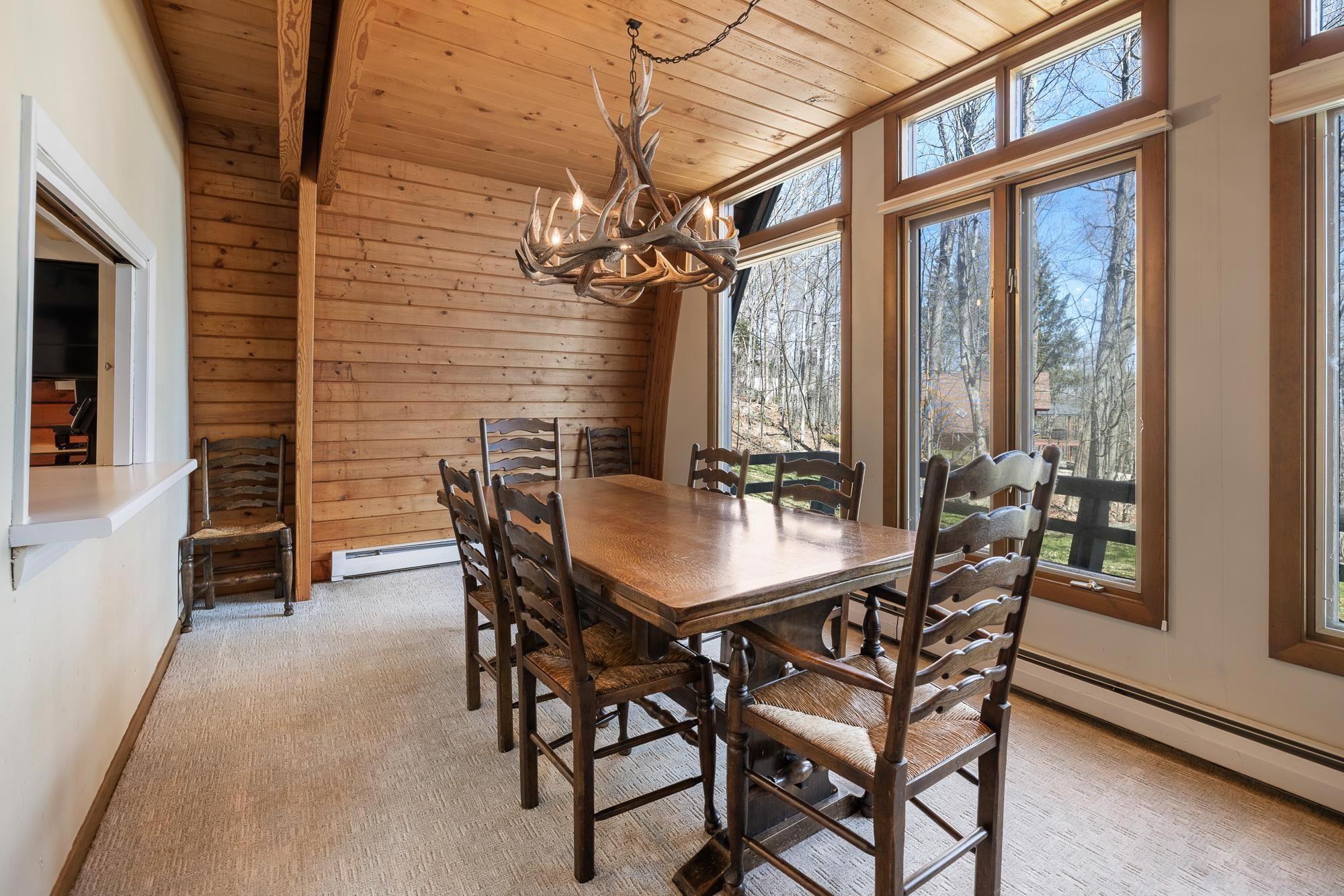 82 North Brookwood
