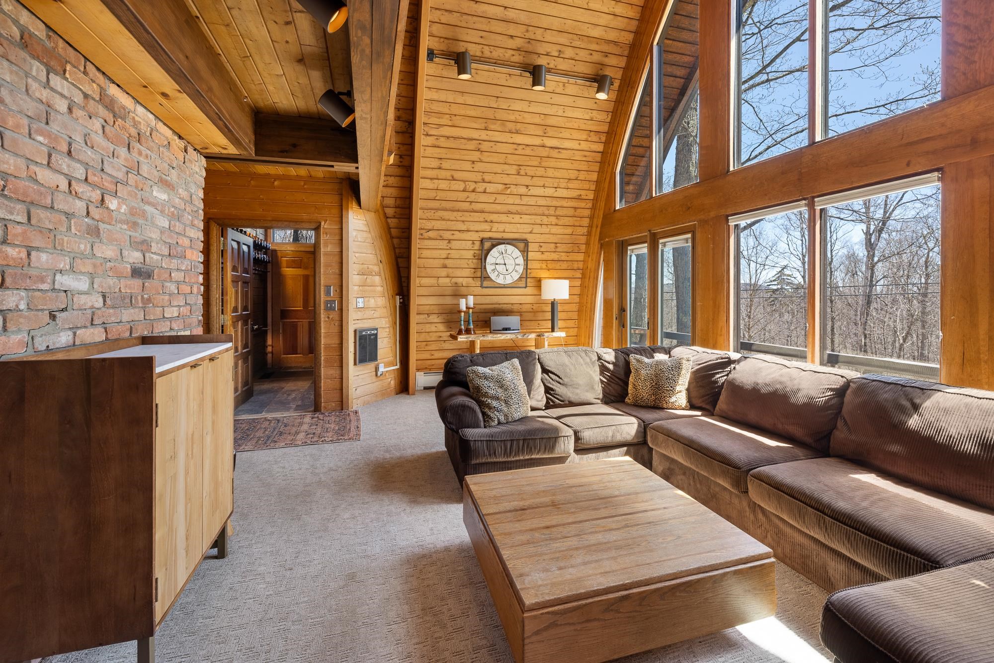 82 North Brookwood
