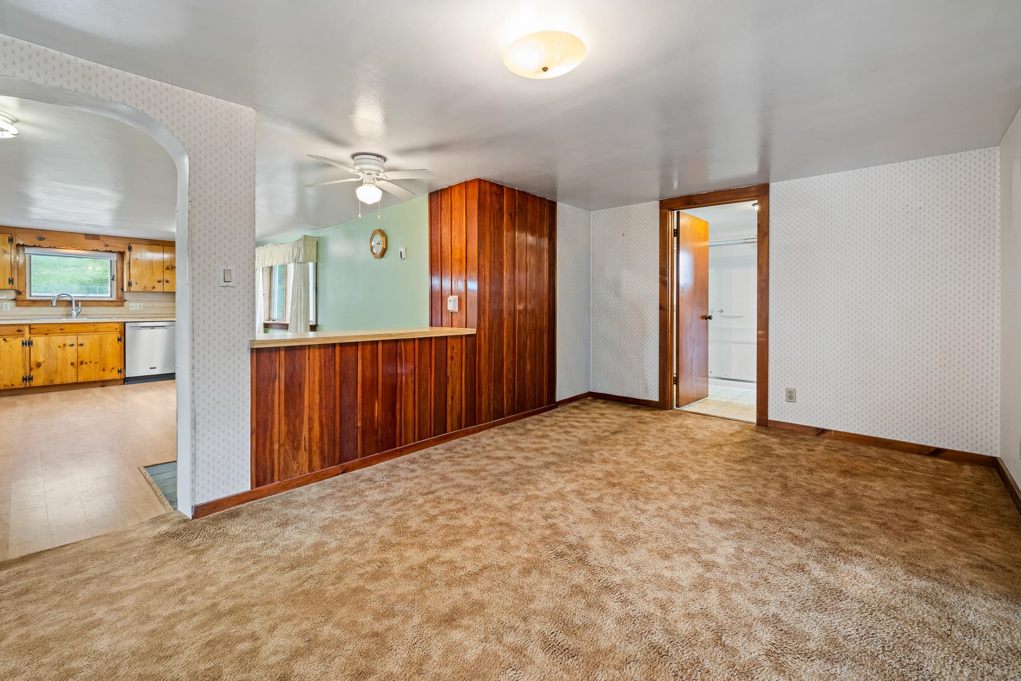 1384 Route 153