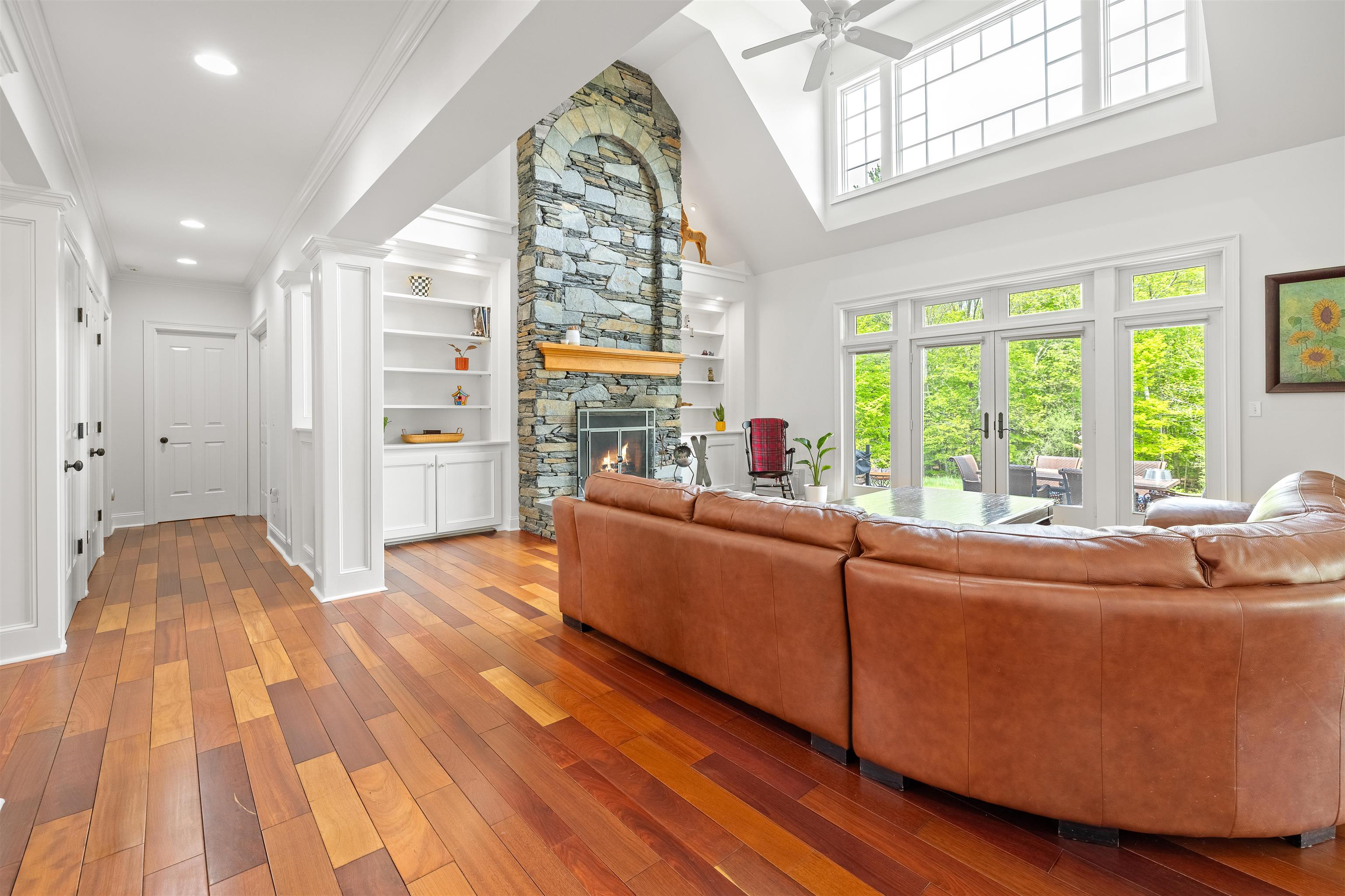 543 Lower Hollow Road
