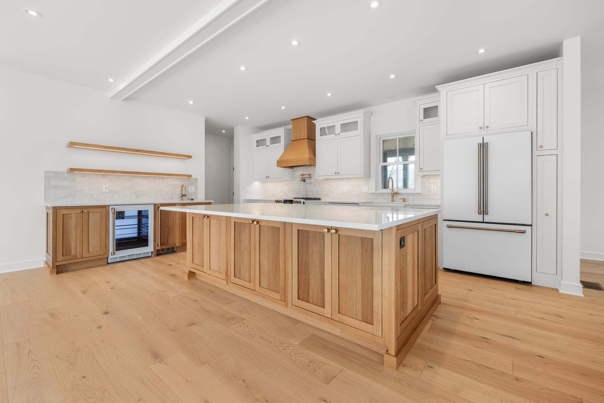 3746-3738 Main Street Unit: 1