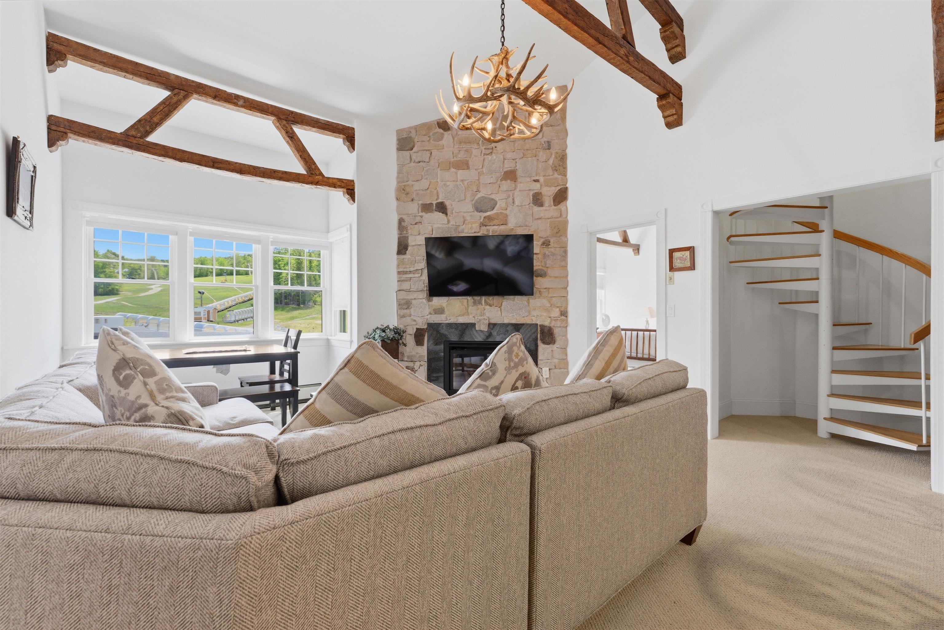 19 Village Lodge Road Unit: 409