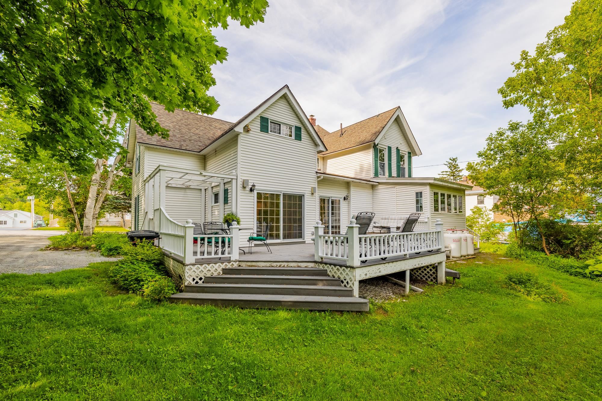 238 Seminary Avenue