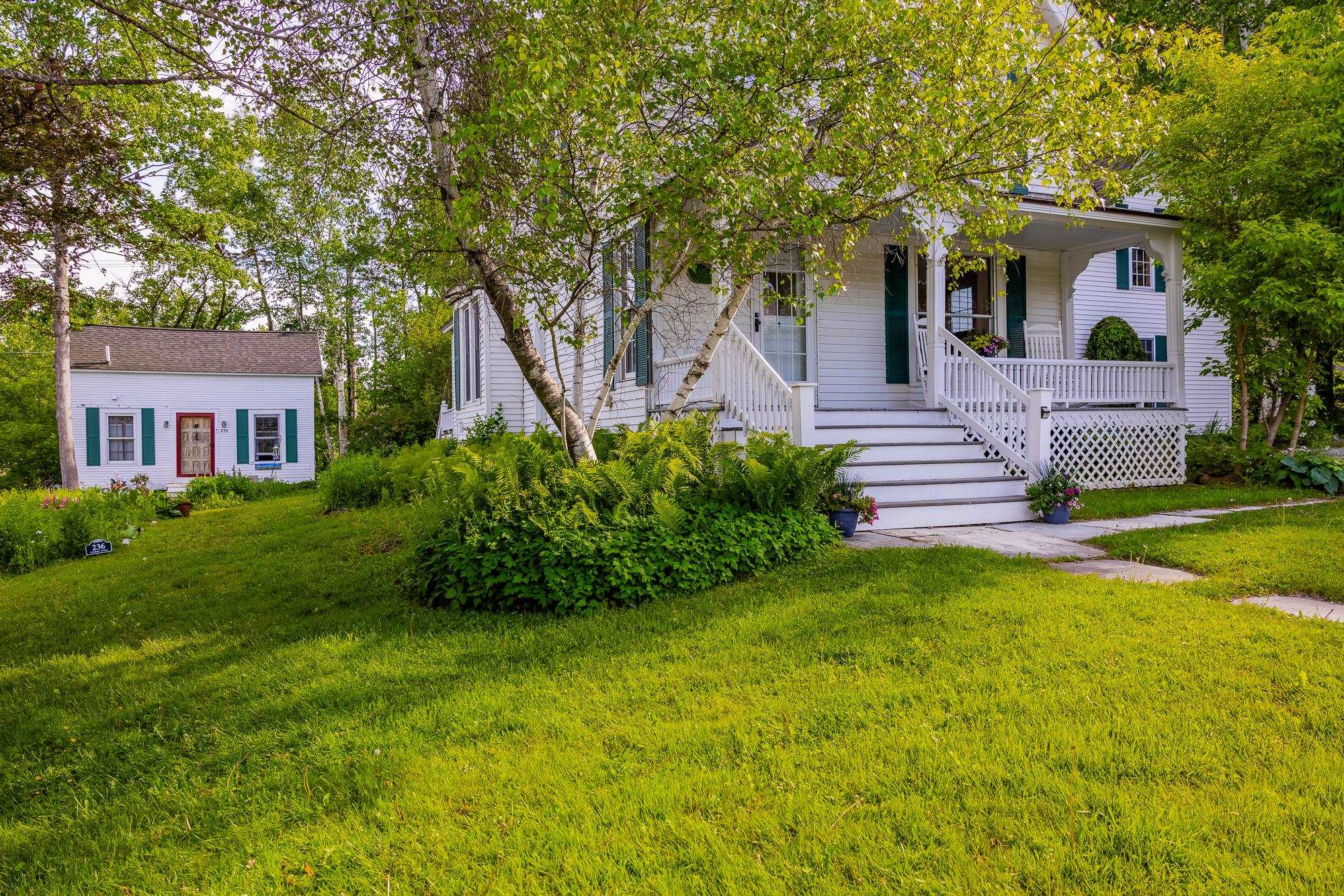 238 Seminary Avenue
