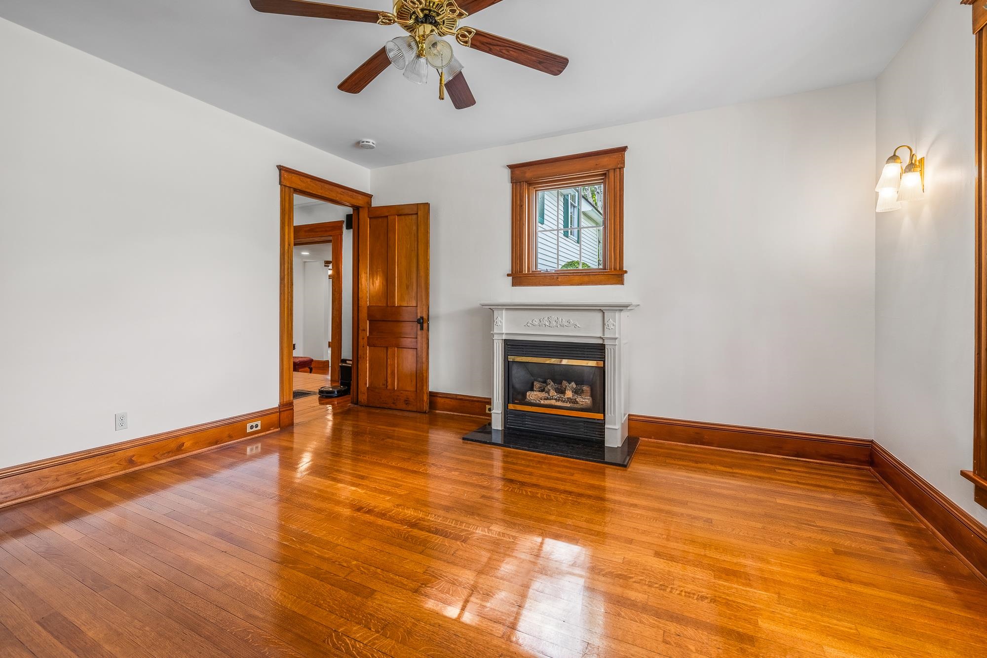 238 Seminary Avenue