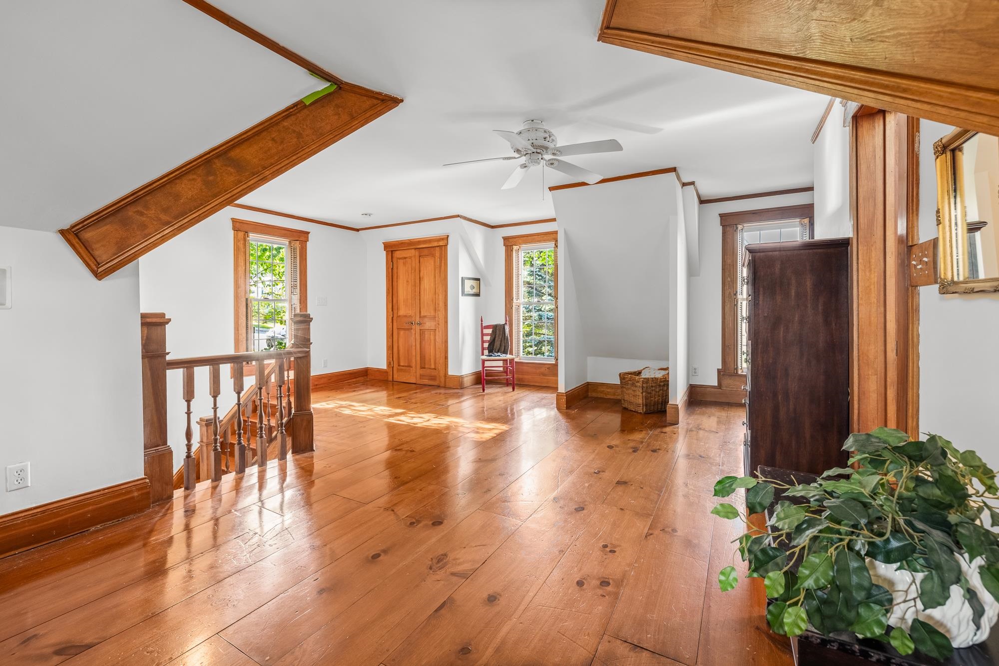 238 Seminary Avenue