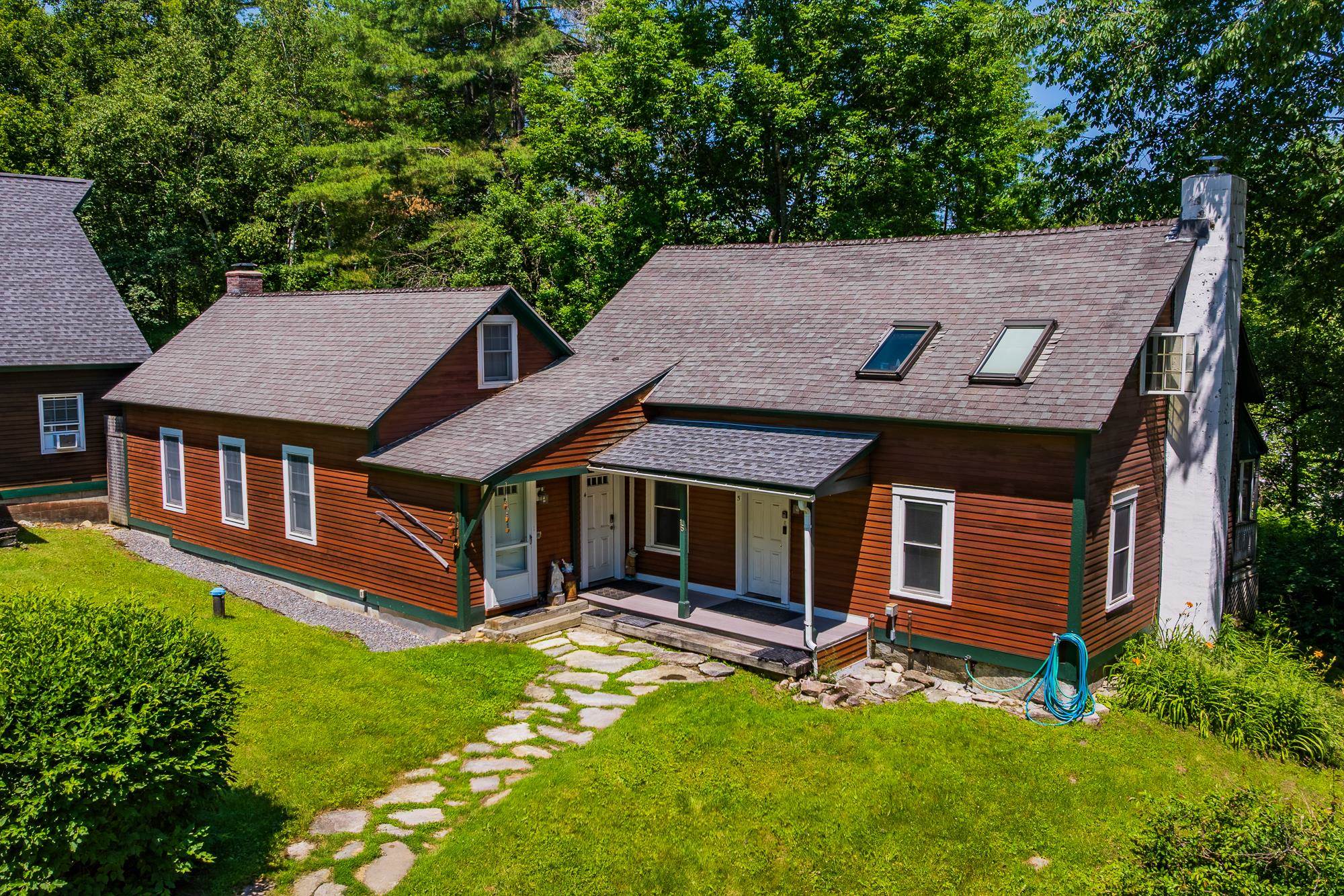 16 Old Farm Road Unit: 4