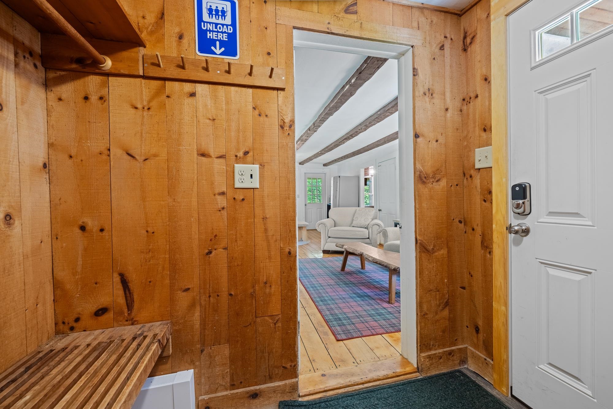 16 Old Farm Road Unit: 4