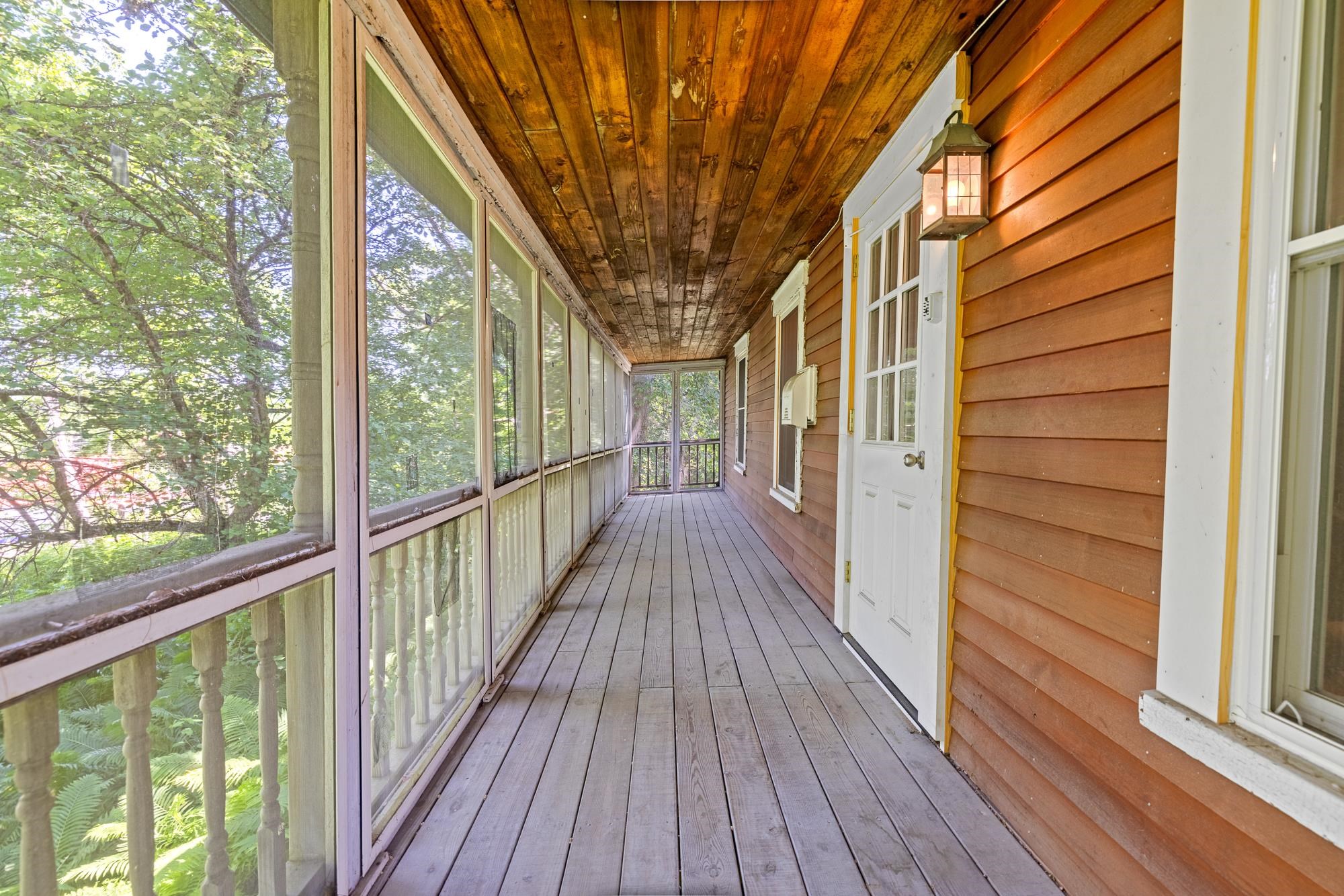16 Old Farm Road Unit: 4