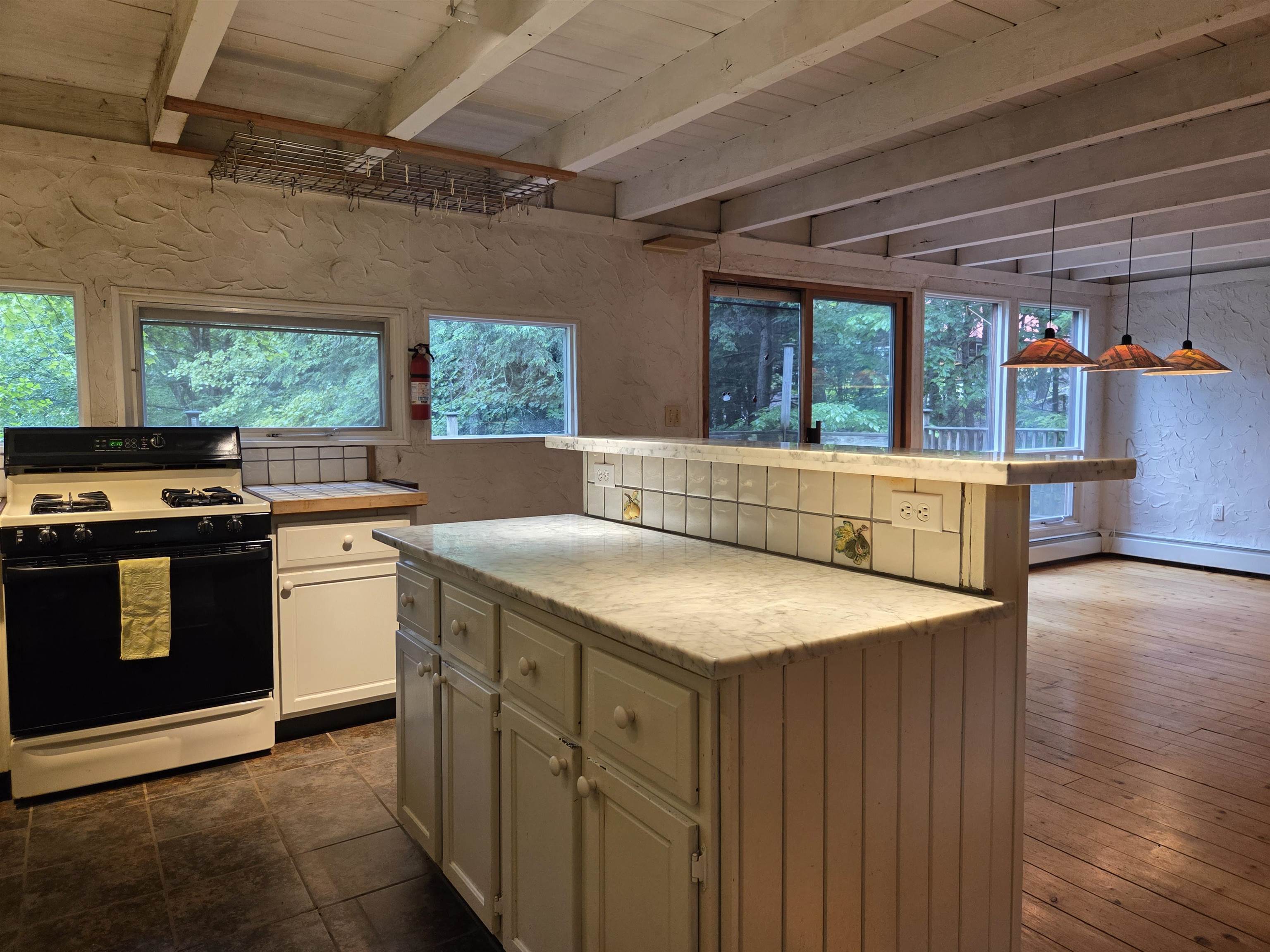 2 Tallwood Circle
