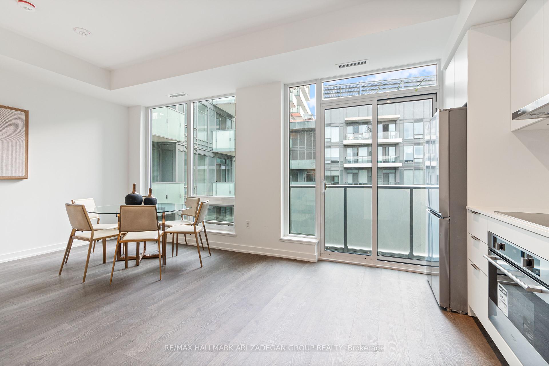 8 Olympic Gdn Drive S607, Toronto C14 Unit: S607