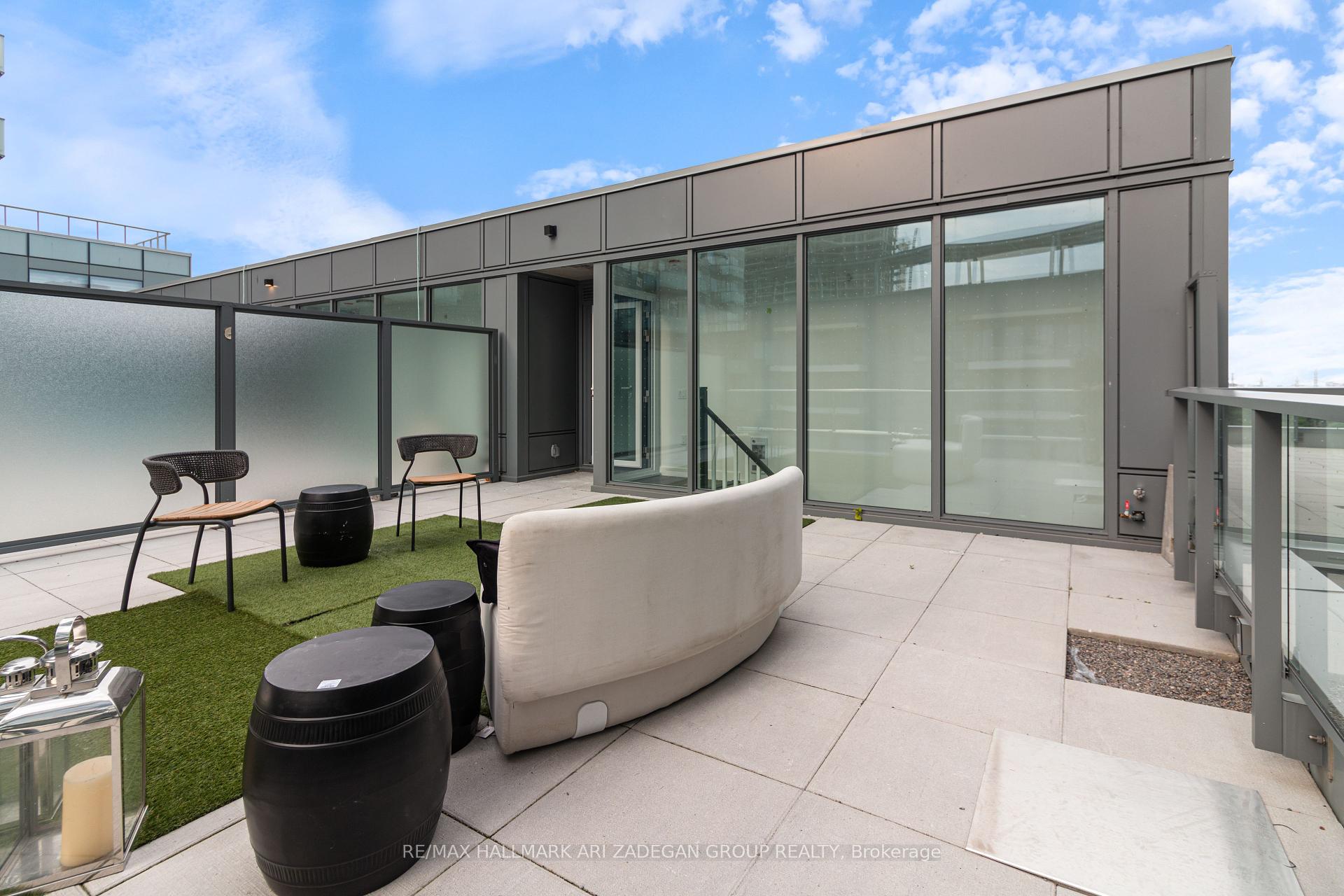 8 Olympic Gdn Drive S607, Toronto C14 Unit: S607