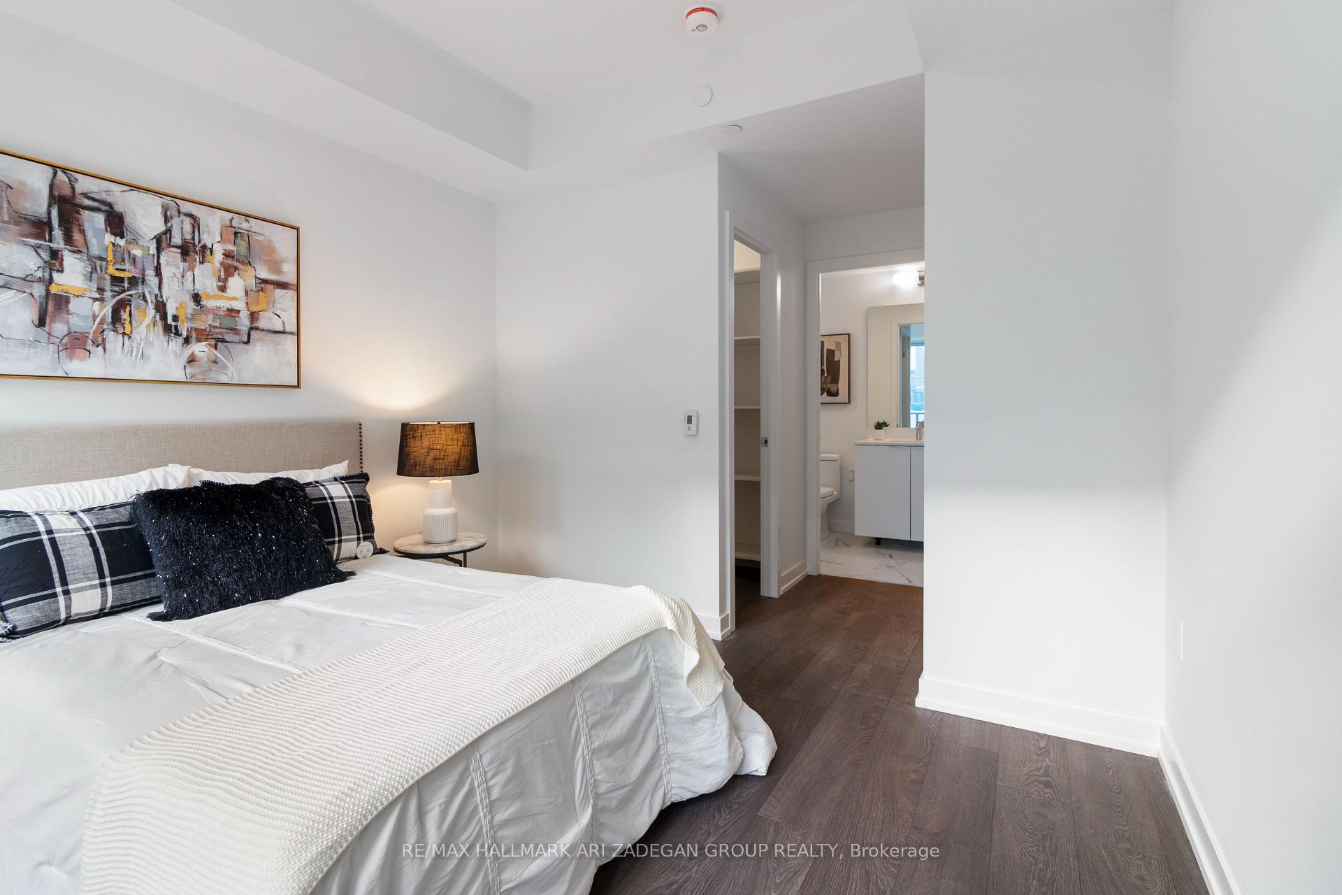 8 Olympic Gdn Drive S607, Toronto C14 Unit: S607