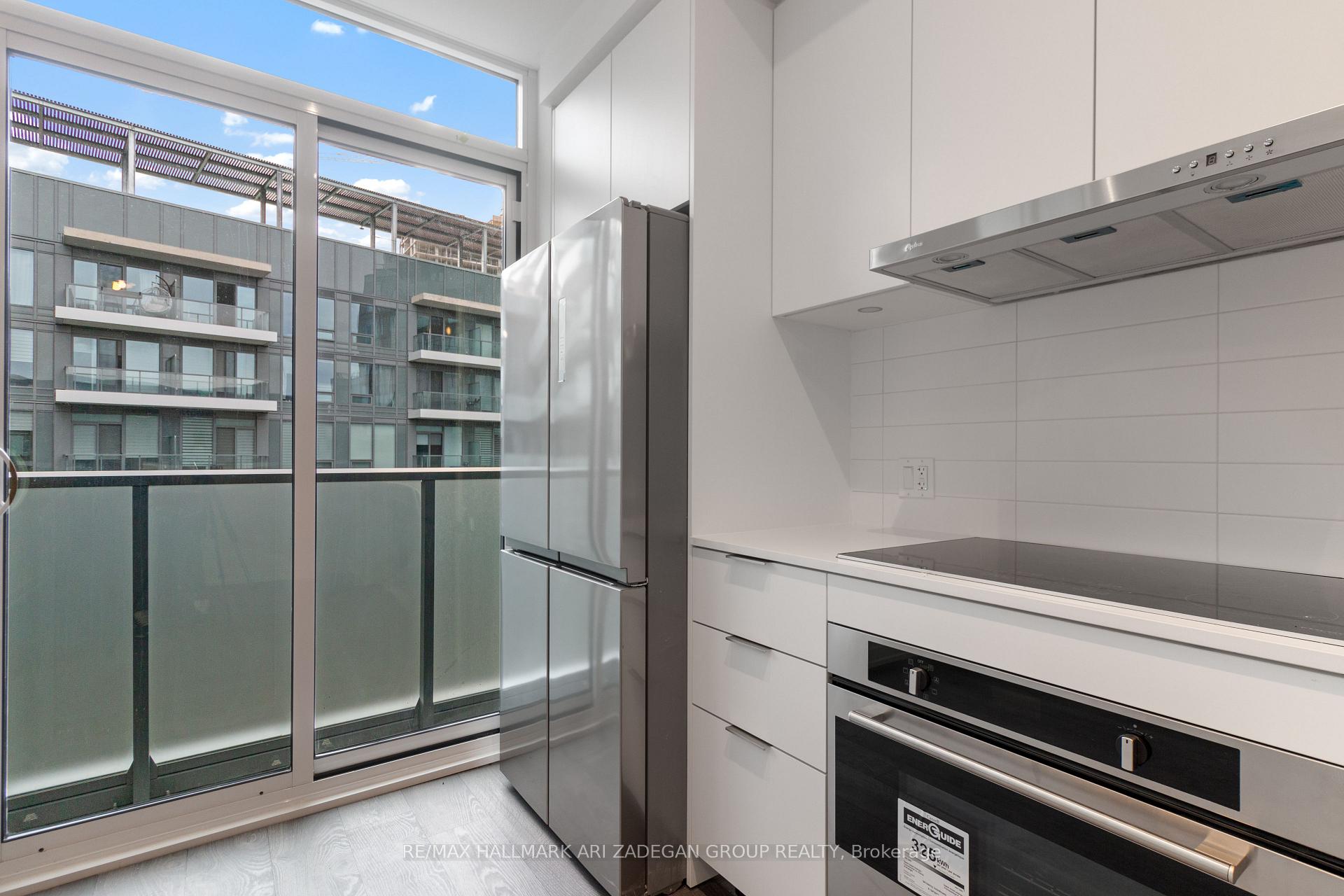 8 Olympic Gdn Drive S607, Toronto C14 Unit: S607