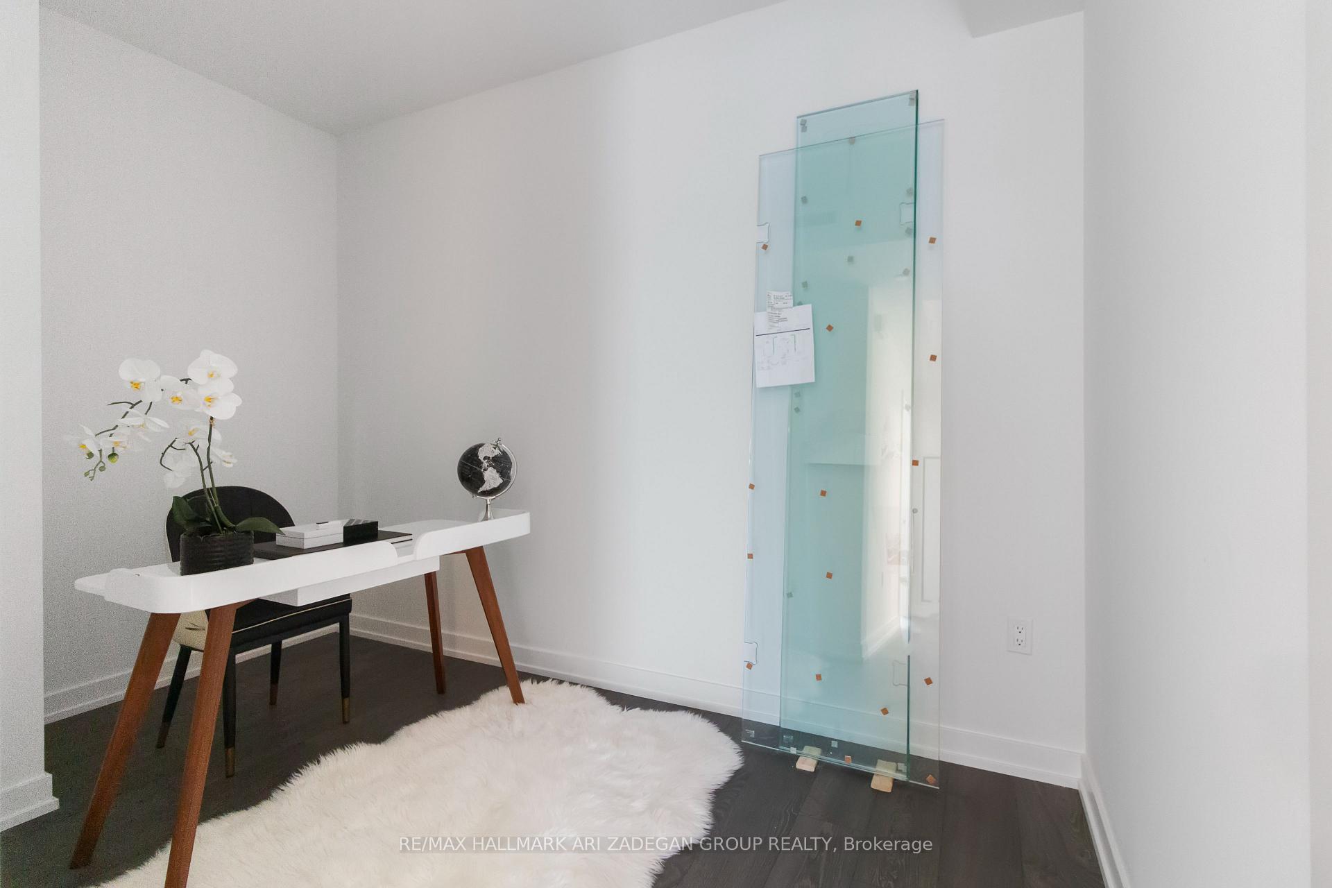 8 Olympic Gdn Drive S607, Toronto C14 Unit: S607