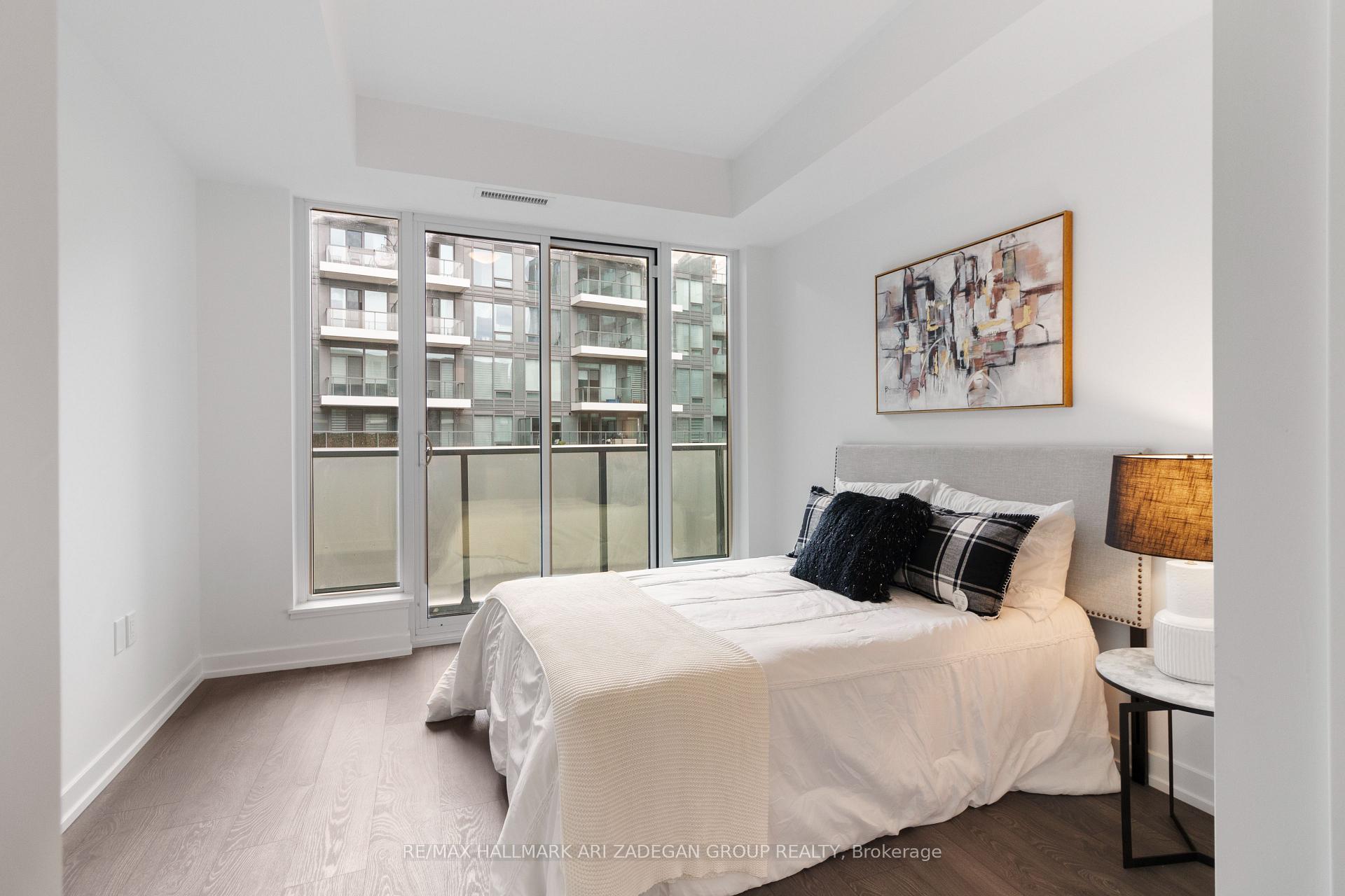 8 Olympic Gdn Drive S607, Toronto C14 Unit: S607