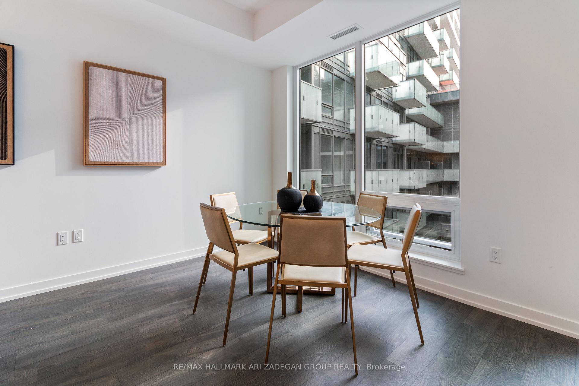 8 Olympic Gdn Drive S607, Toronto C14 Unit: S607