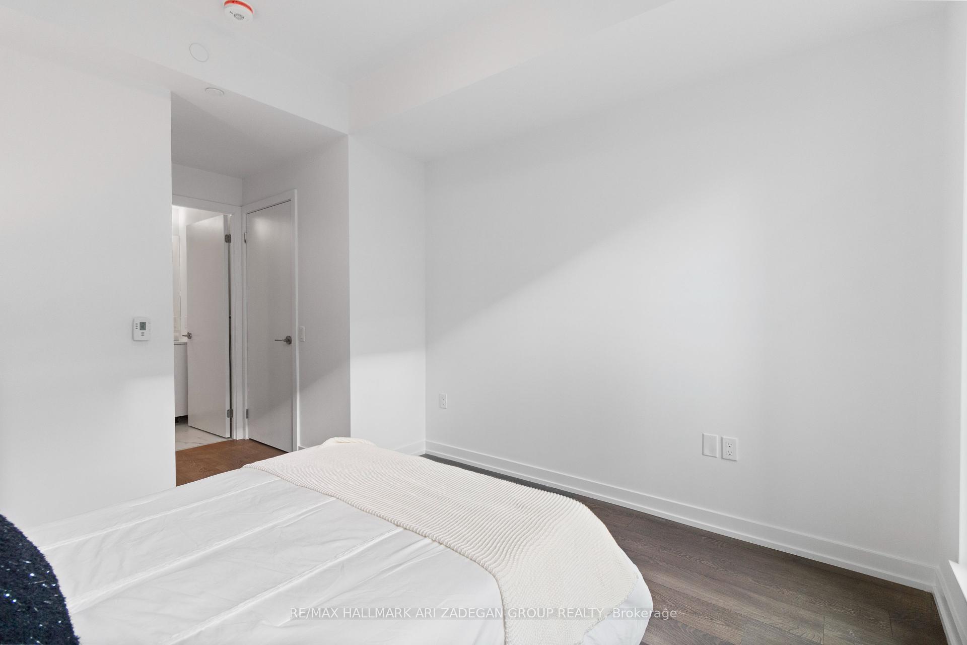 8 Olympic Gdn Drive S607, Toronto C14 Unit: S607