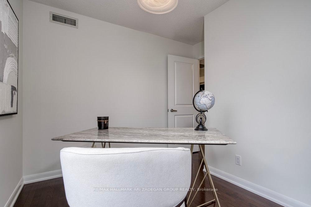 #1602 - 5791 Yonge Street, Toronto Unit: 1602