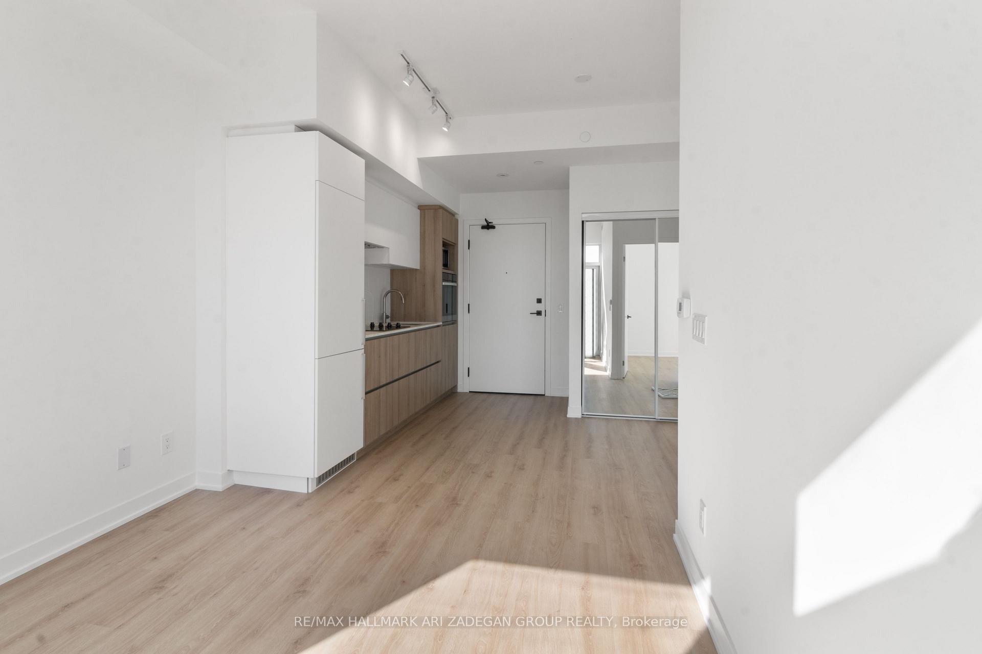 319 Jarvis Street 2511