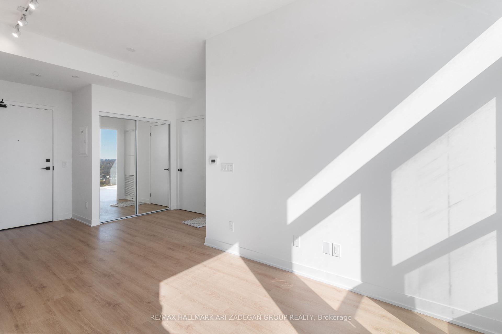 319 Jarvis Street 2511