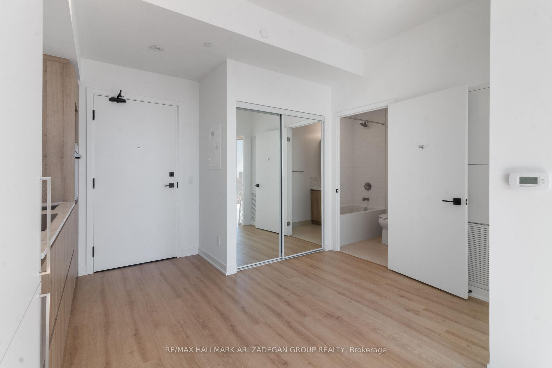 319 Jarvis Street 2511