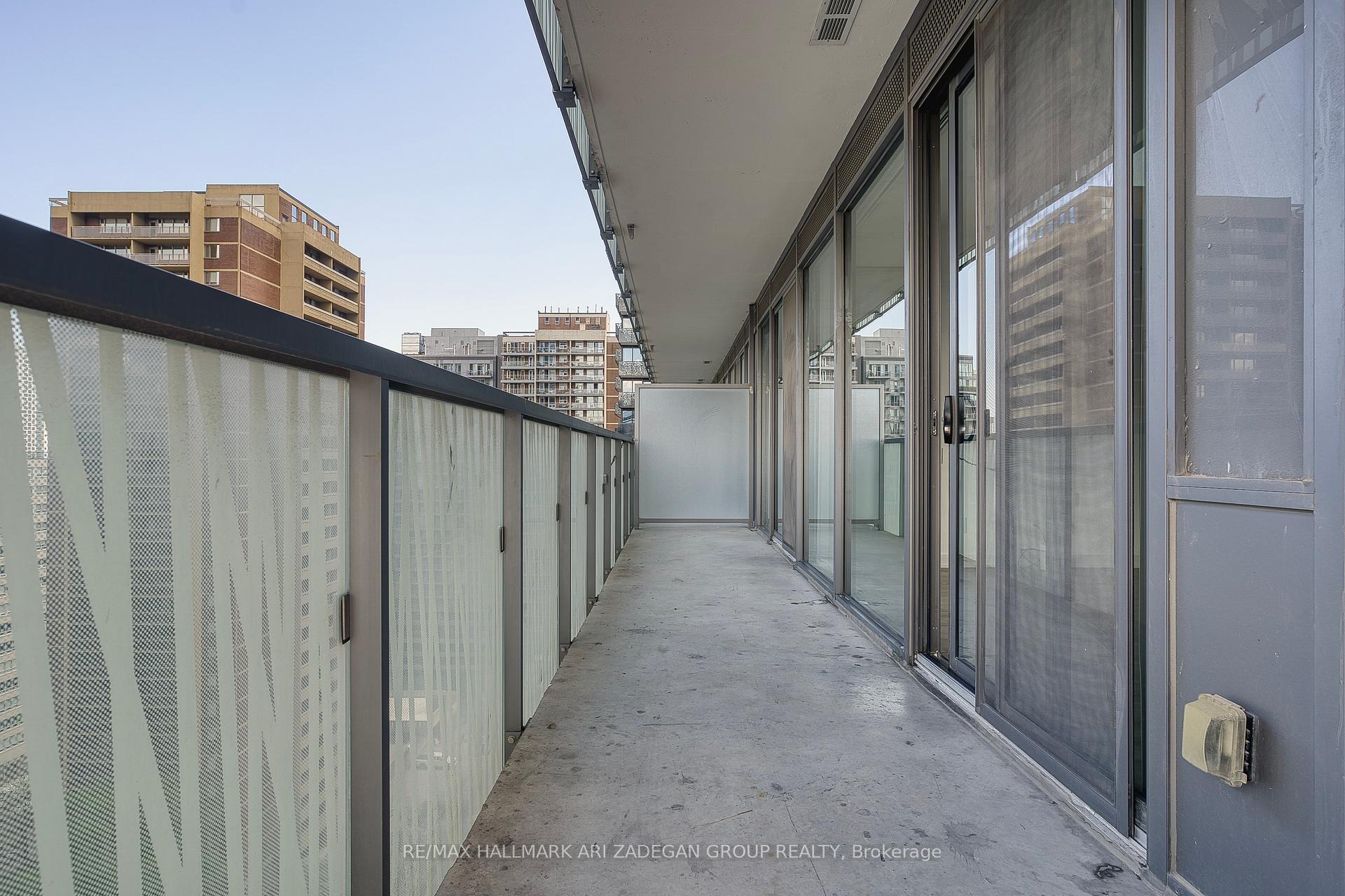 50 Charles Street E 1415