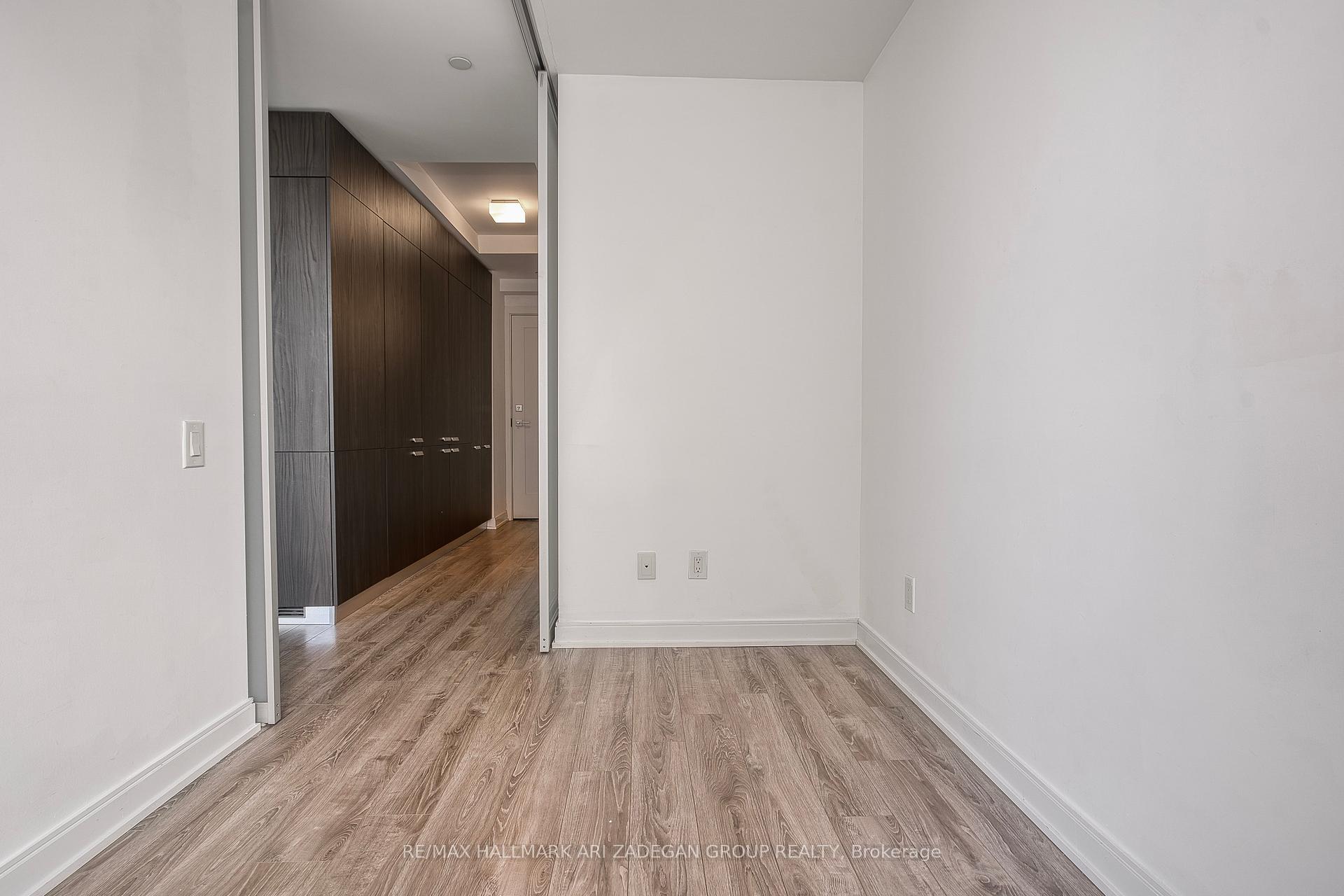 50 Charles Street E 1415