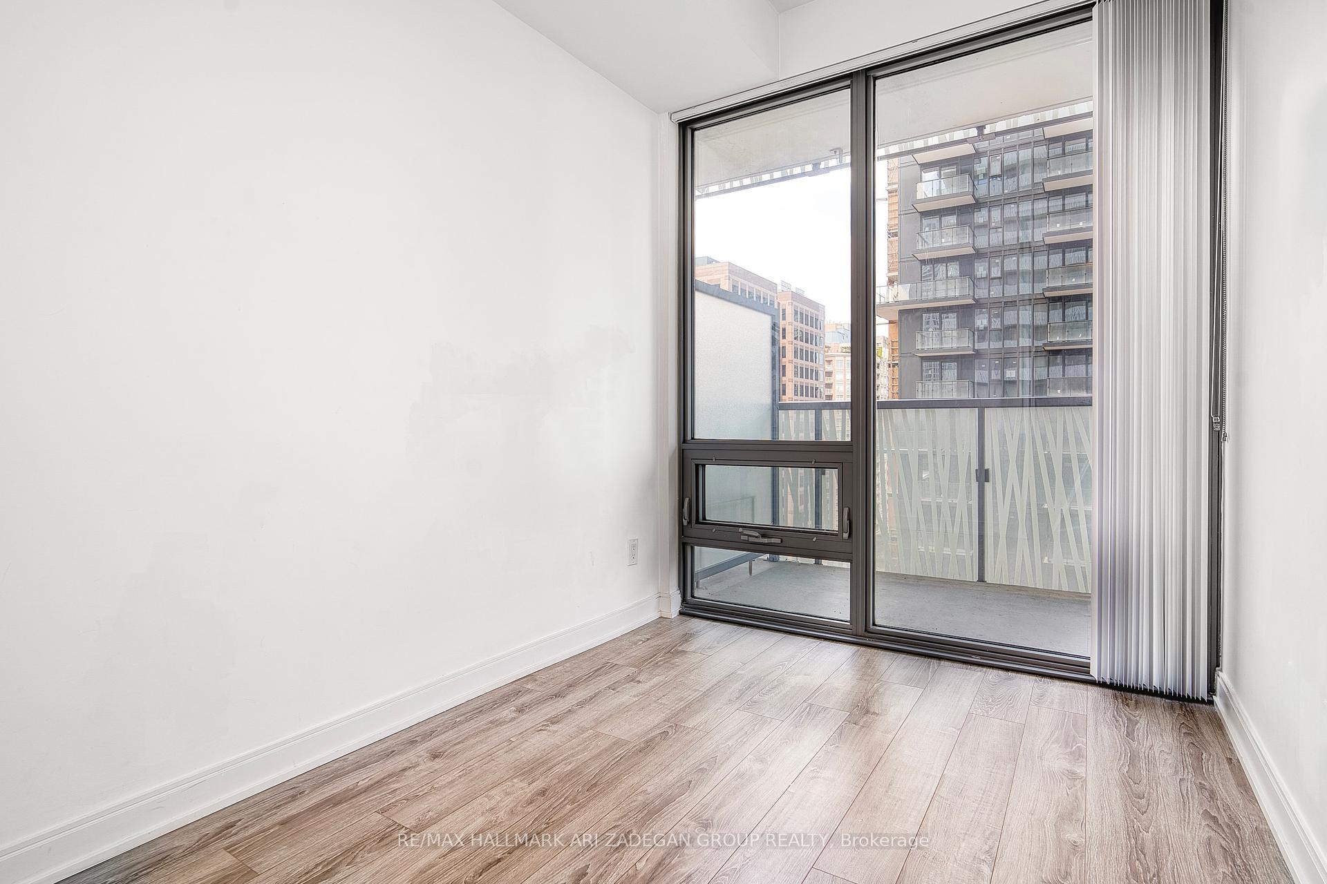 50 Charles Street E 1415