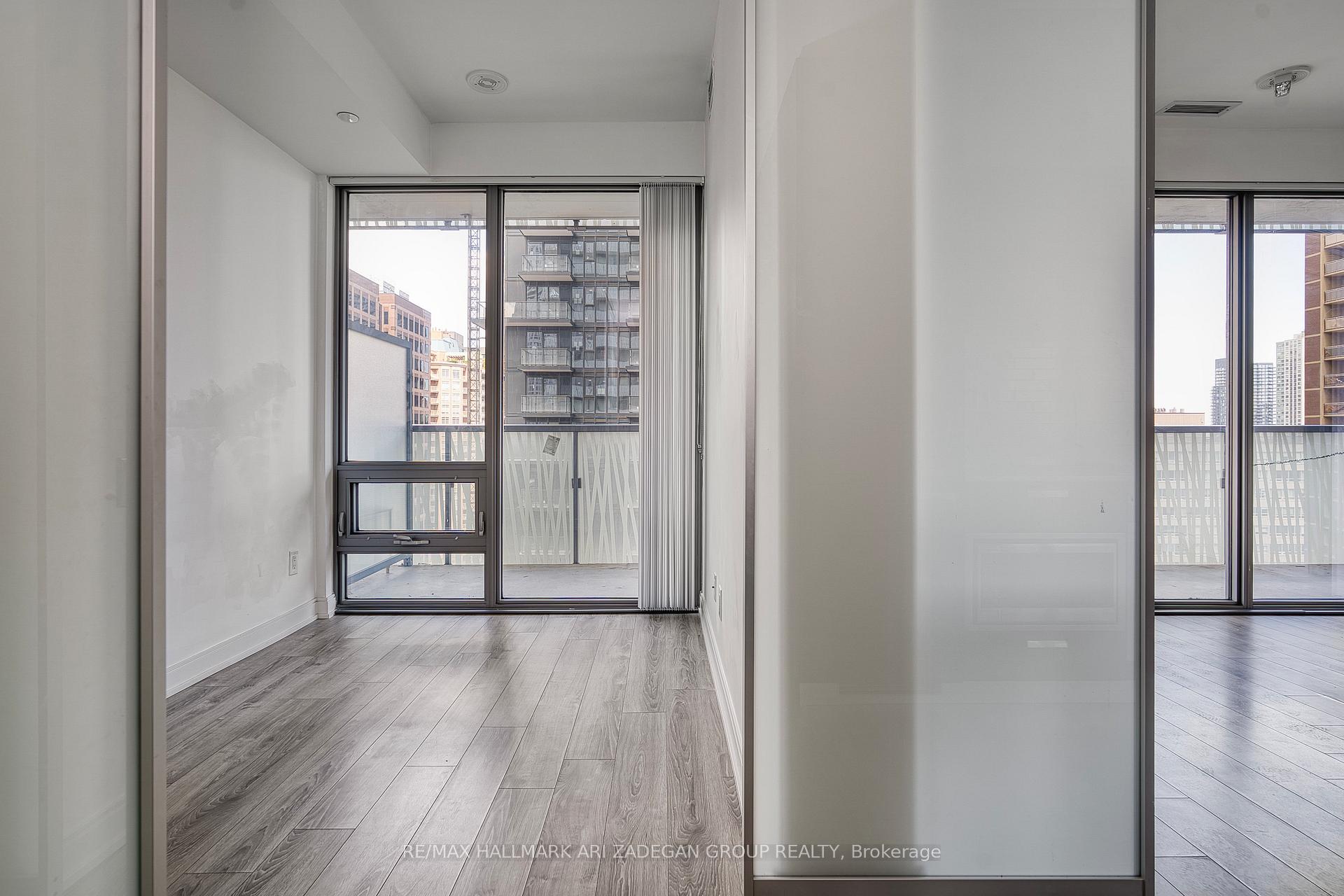 50 Charles Street E 1415