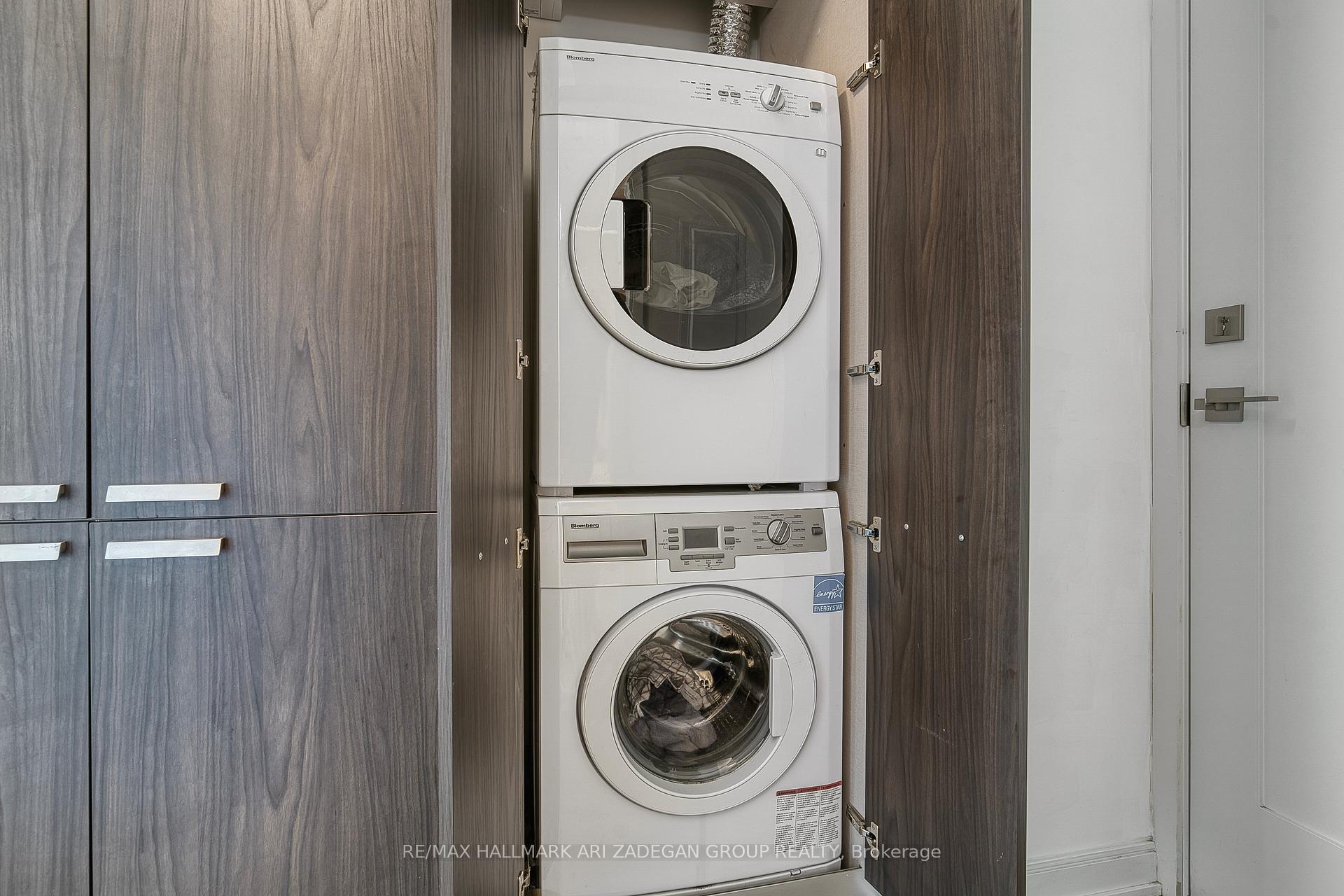 50 Charles Street E 1415