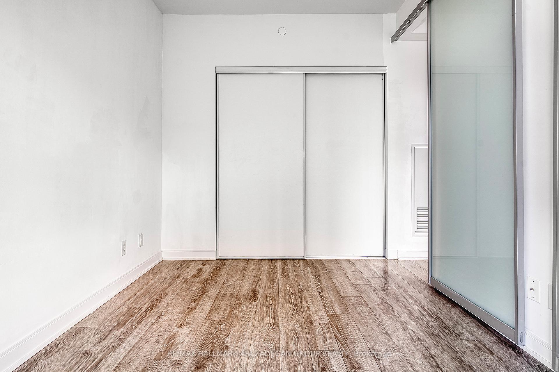 50 Charles Street E 1415