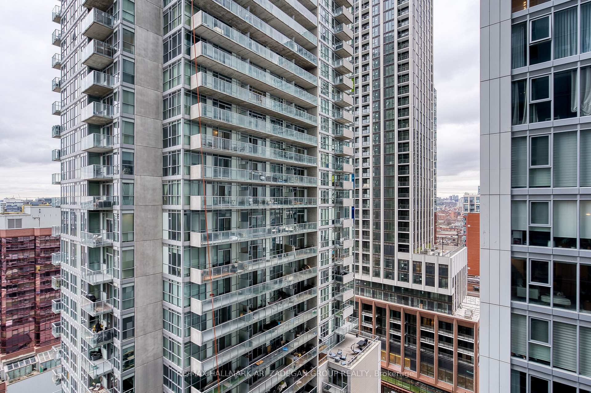 88 Blue Jays Way 1701