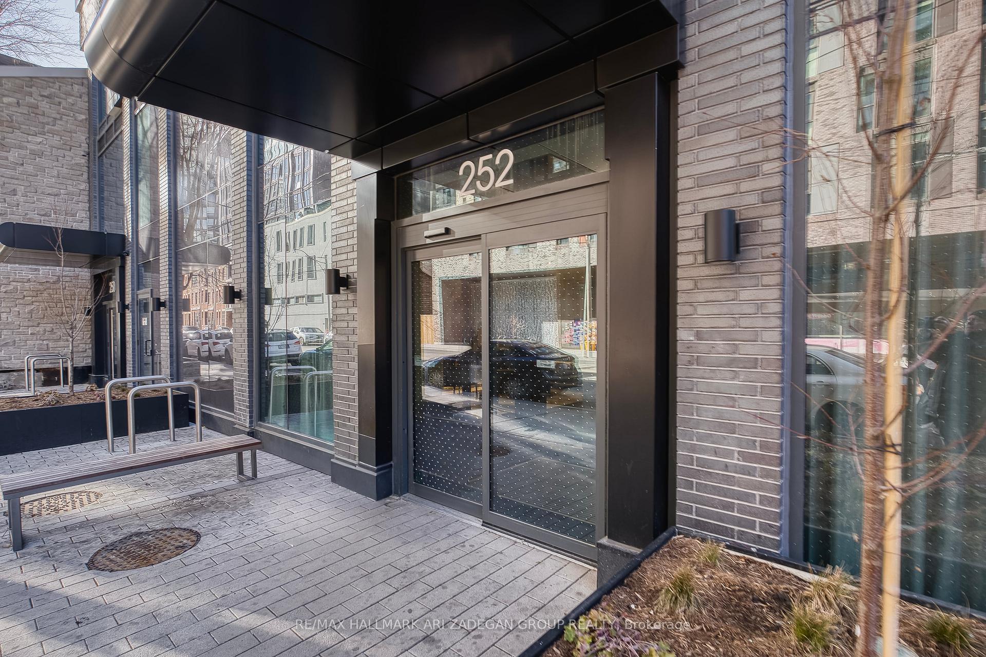 252 Church Street 4811