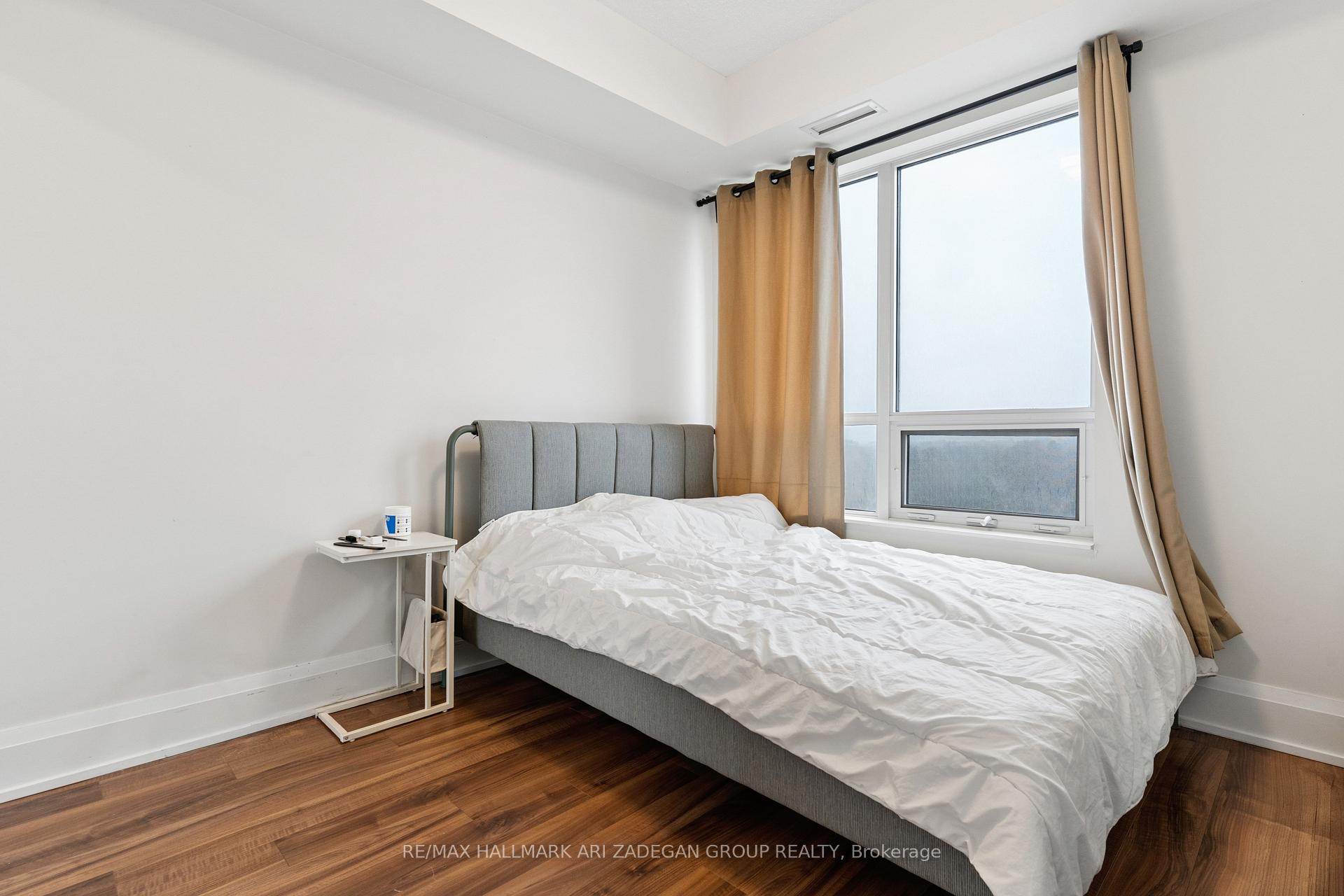 120 Harrison Garden Boulevard 907