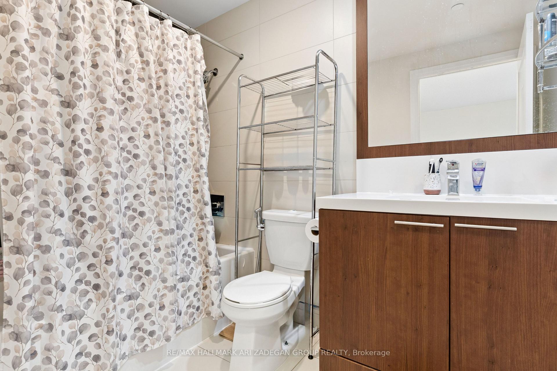120 Harrison Garden Boulevard 907
