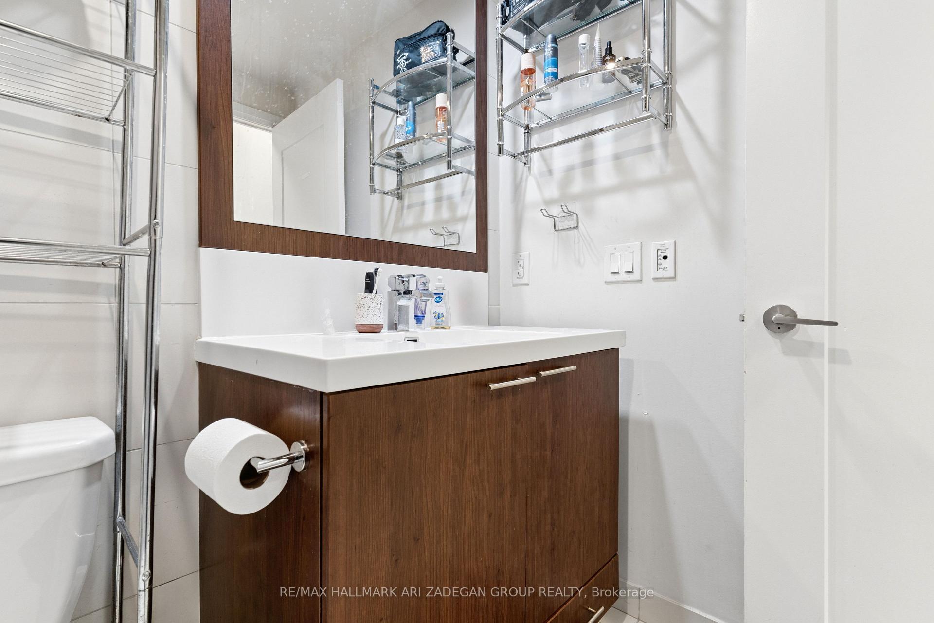 120 Harrison Garden Boulevard 907