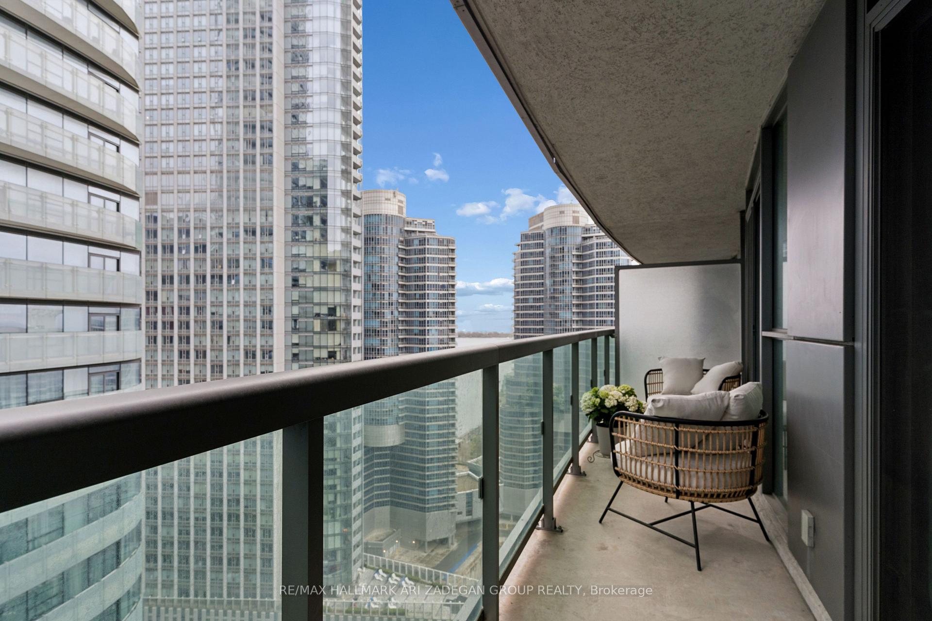 19 Grand Trunk Crescent 3108