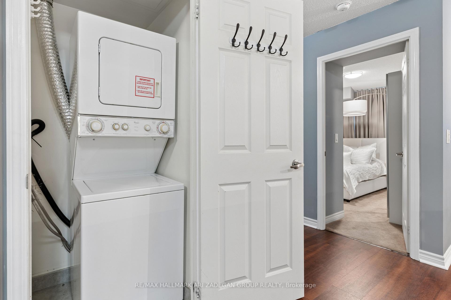 19 Grand Trunk Crescent 3108