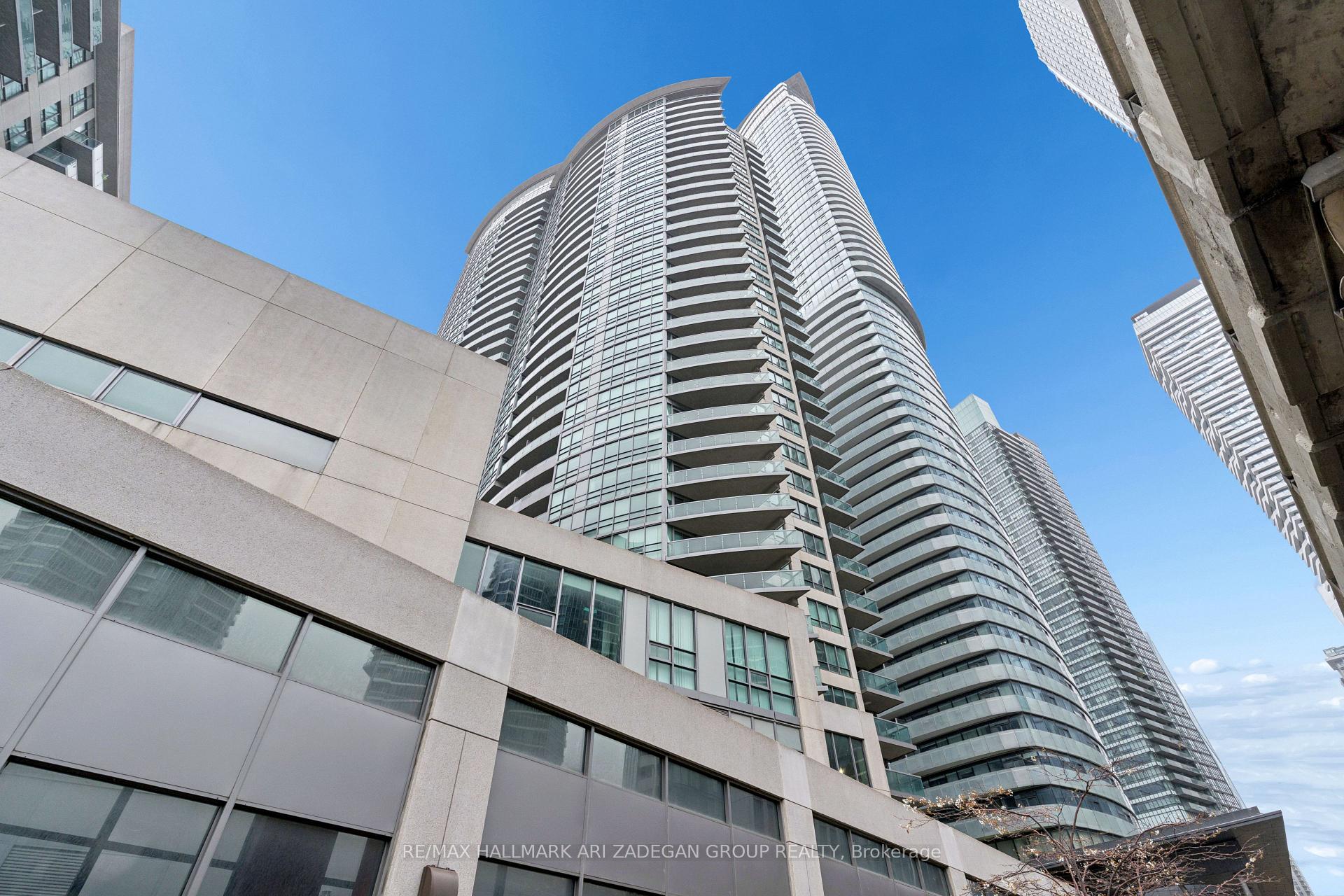 19 Grand Trunk Crescent 3108