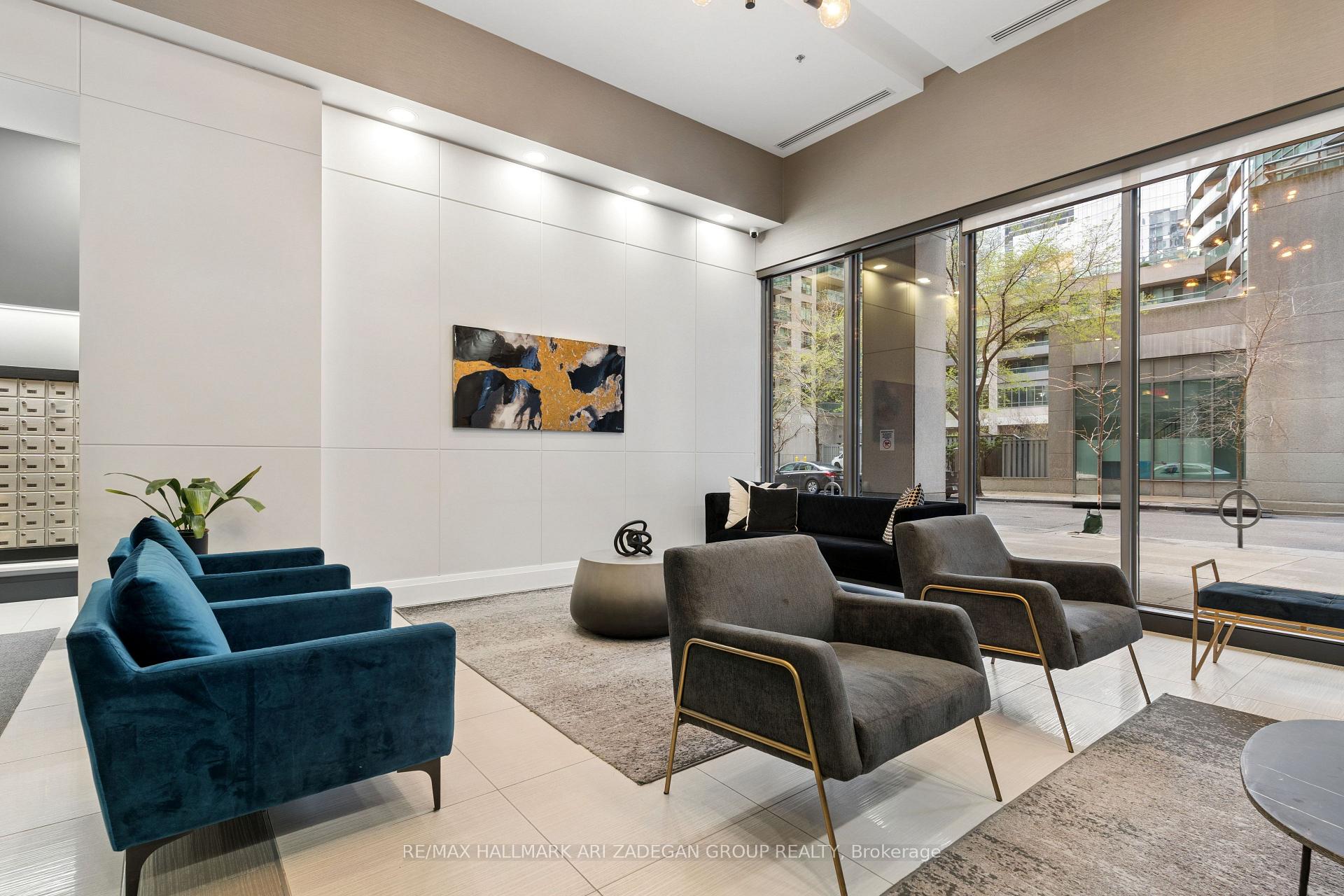 19 Grand Trunk Crescent 3108