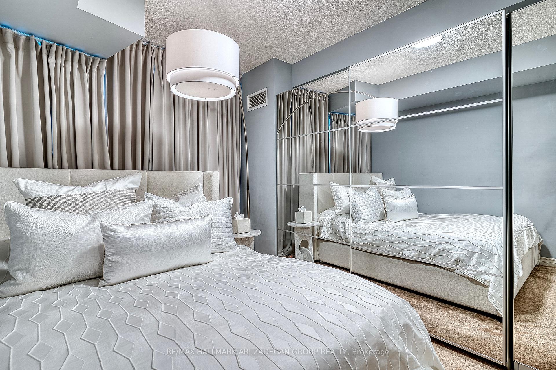 19 Grand Trunk Crescent 3108
