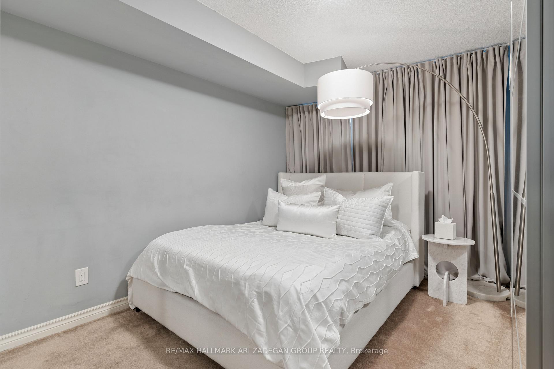 19 Grand Trunk Crescent 3108