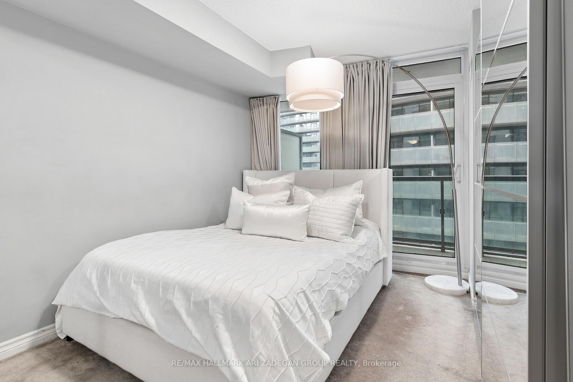 19 Grand Trunk Crescent 3108