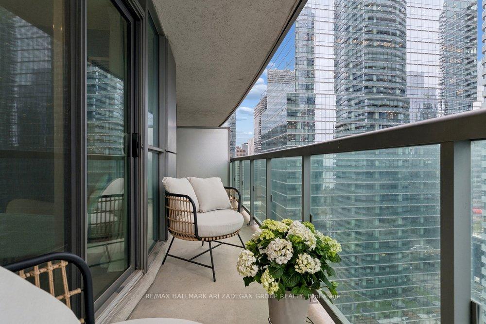 19 Grand Trunk Crescent 3108