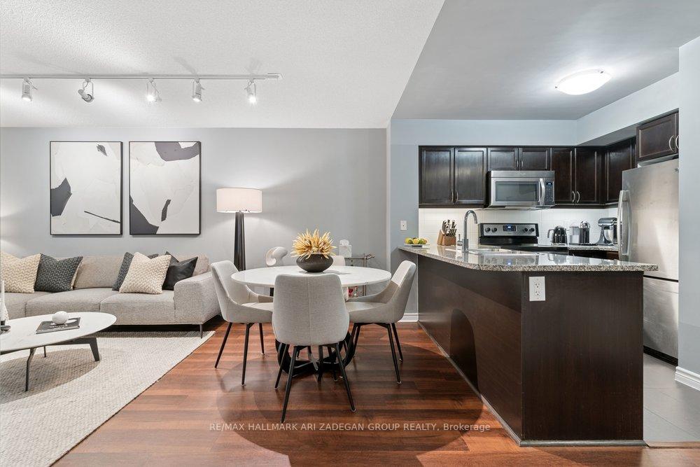 19 Grand Trunk Crescent 3108