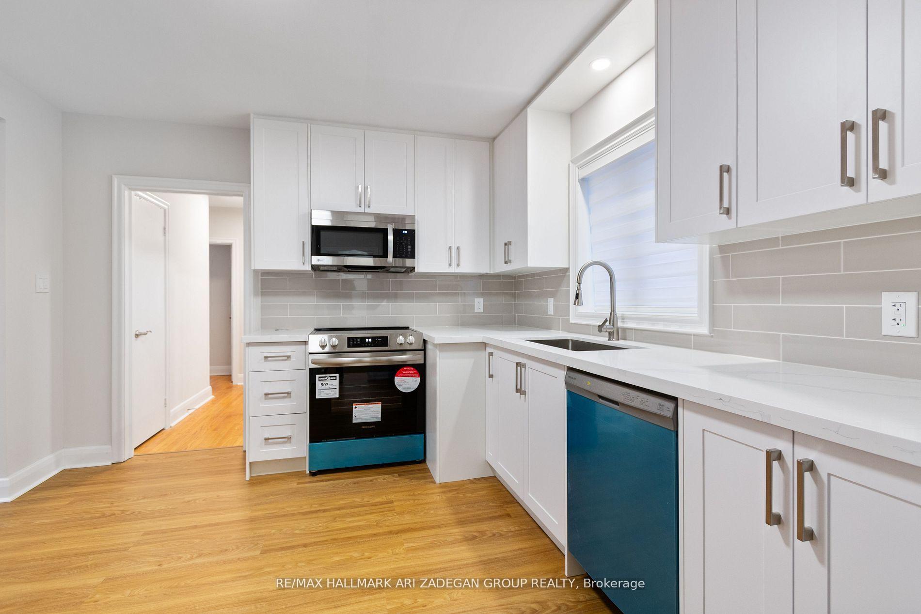39 Laurelcrest Avenue Main, Toronto Unit: Main