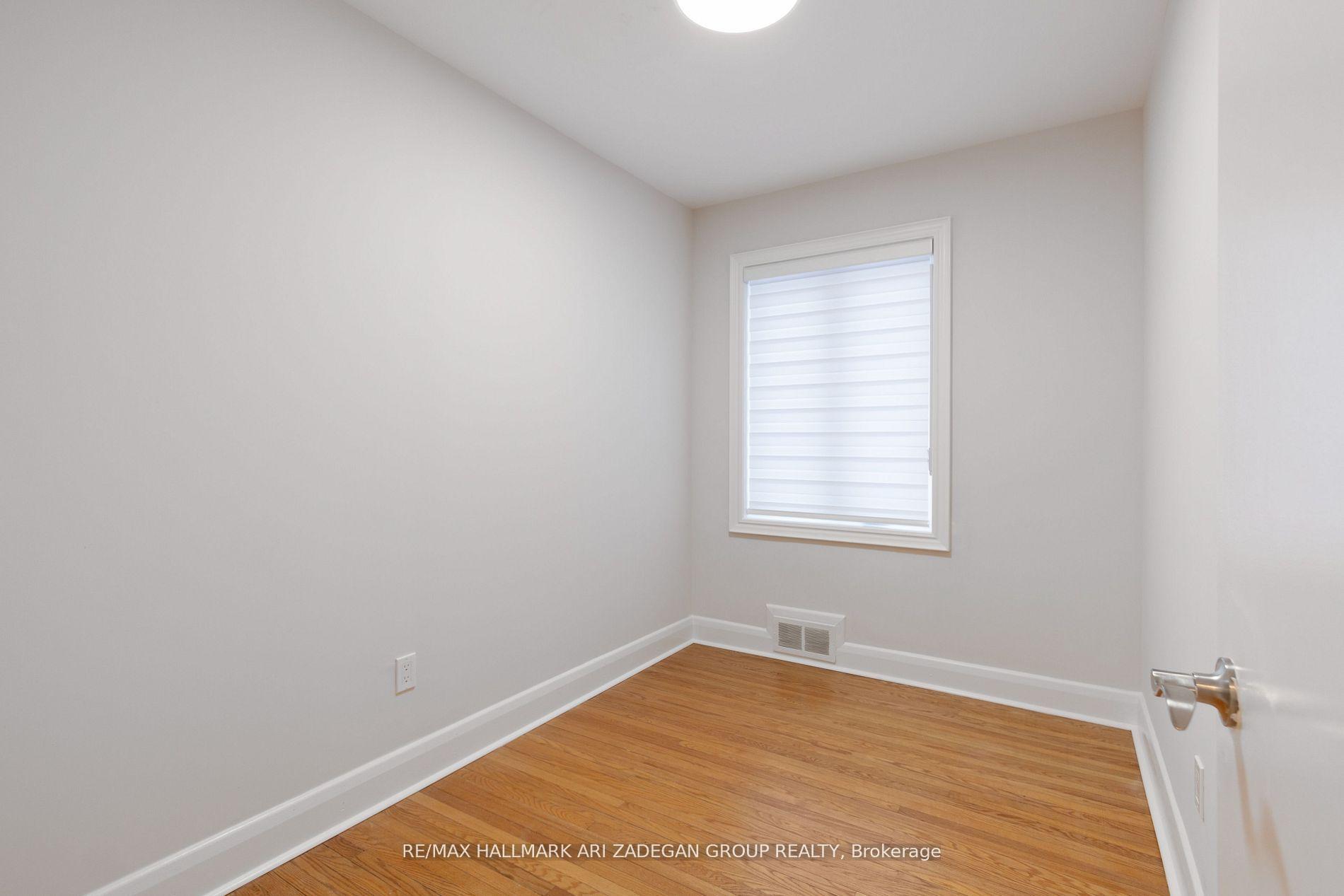 39 Laurelcrest Avenue Main, Toronto Unit: Main